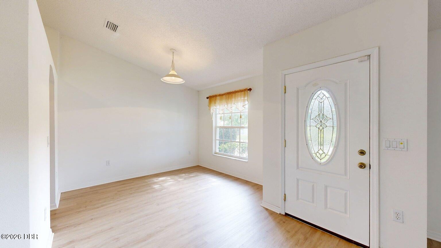14 Fernmill Lane