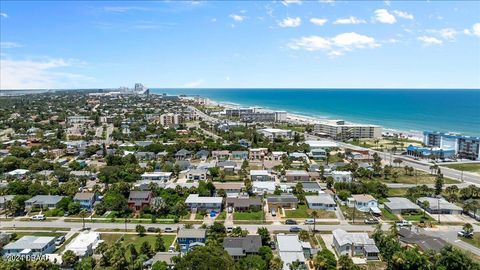 A home in Daytona Beach