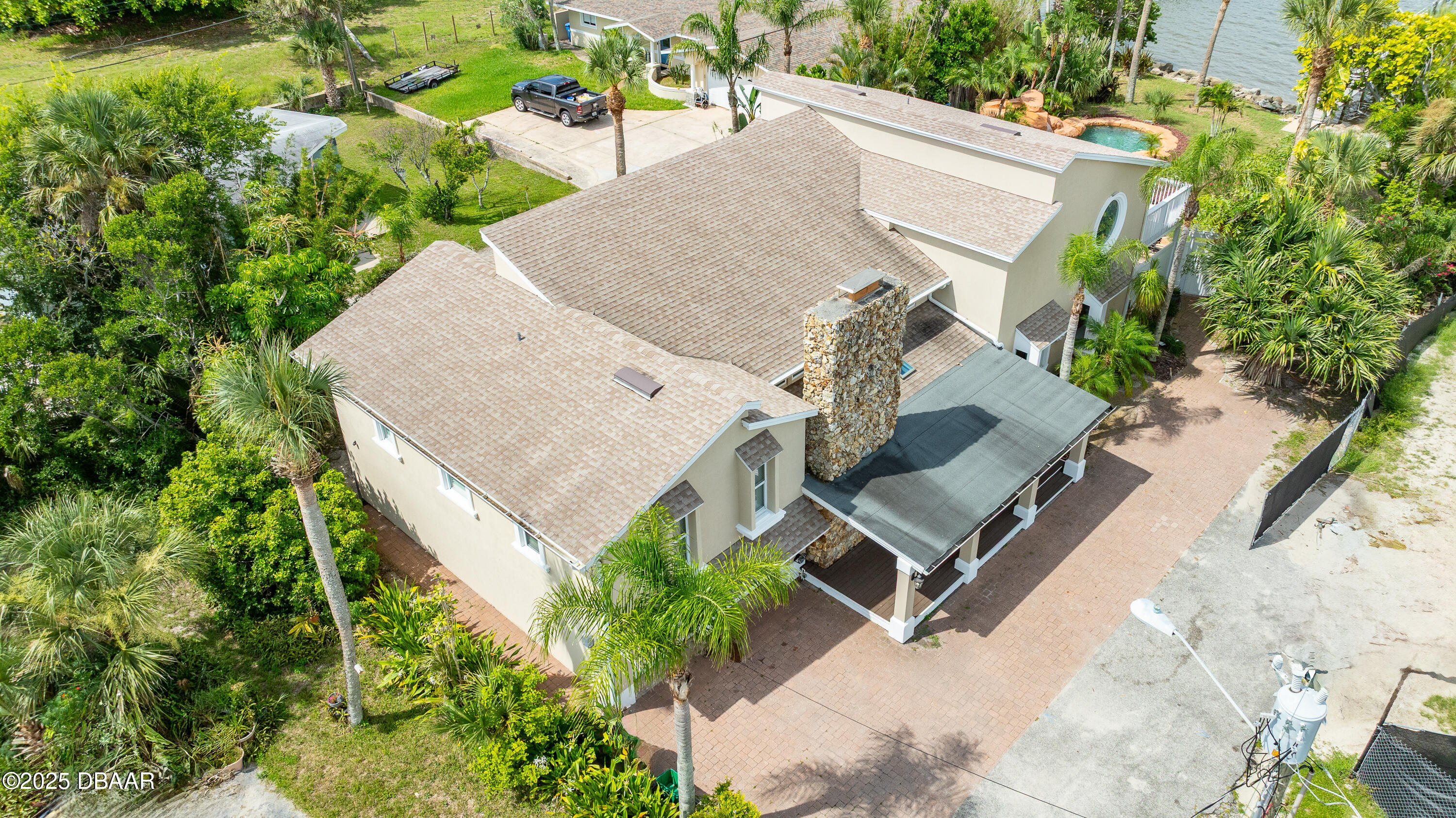 2904 S Peninsula Drive