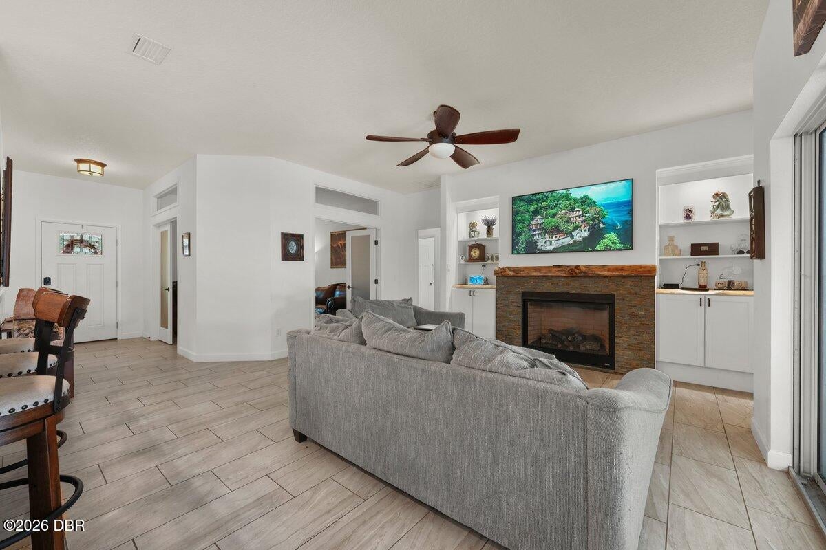 2176 Juanita Drive