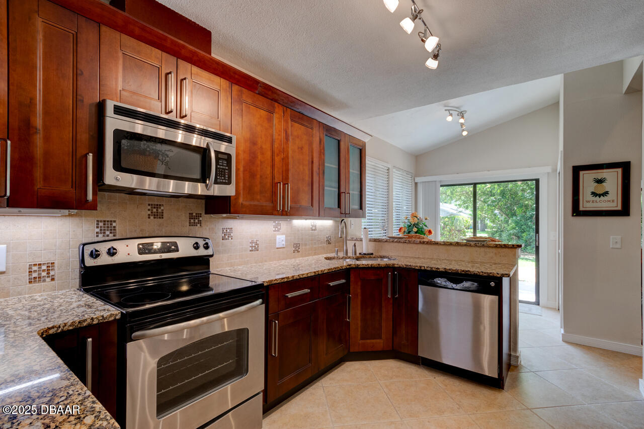 101 Silver Fern Court