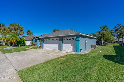 A home in South Daytona