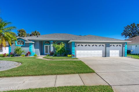 A home in South Daytona