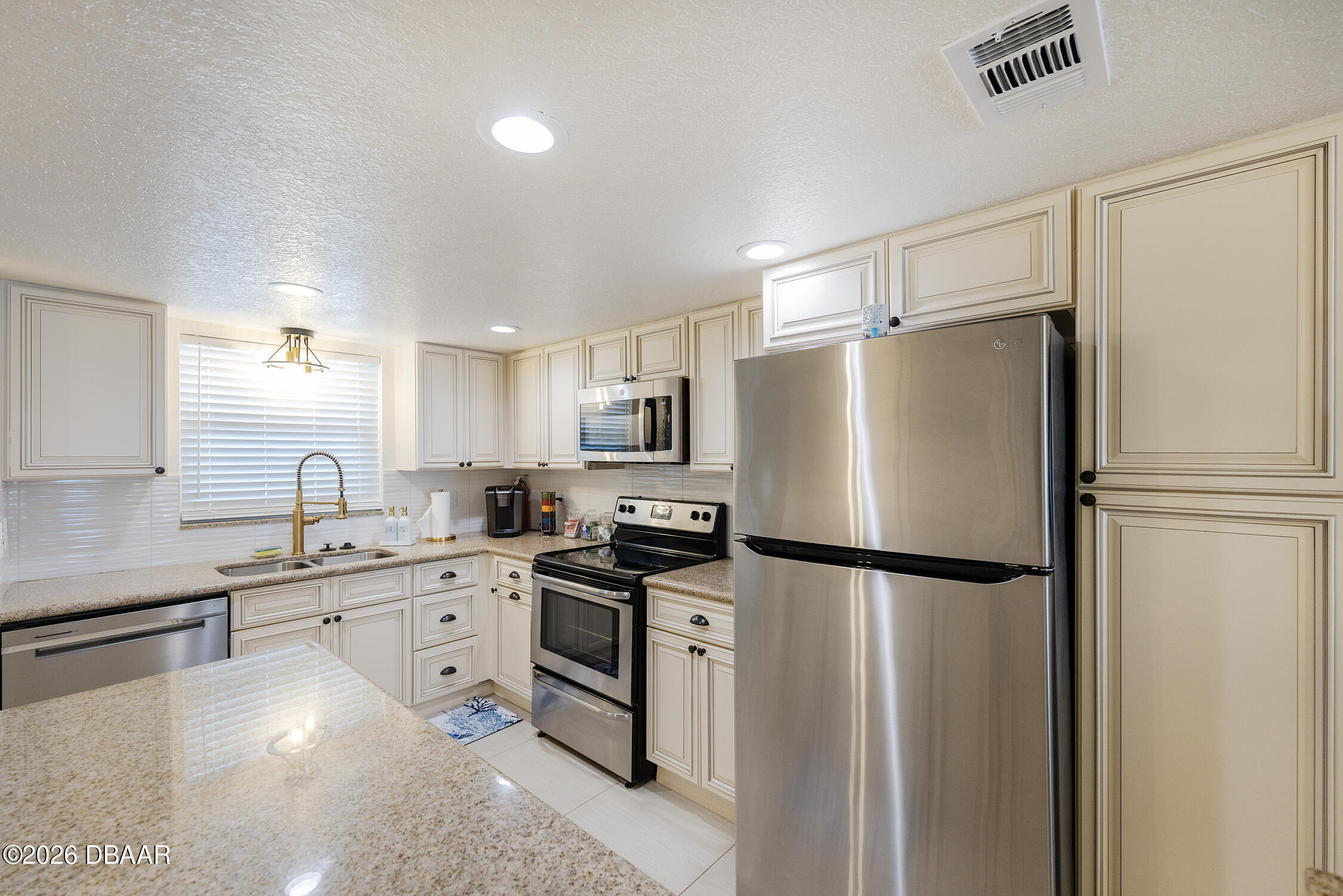 3807 S Atlantic Avenue