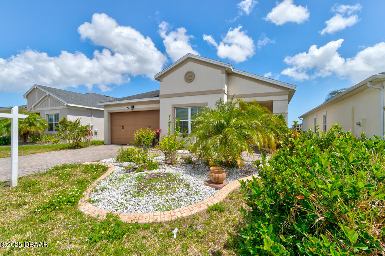 5427 Estero Loop