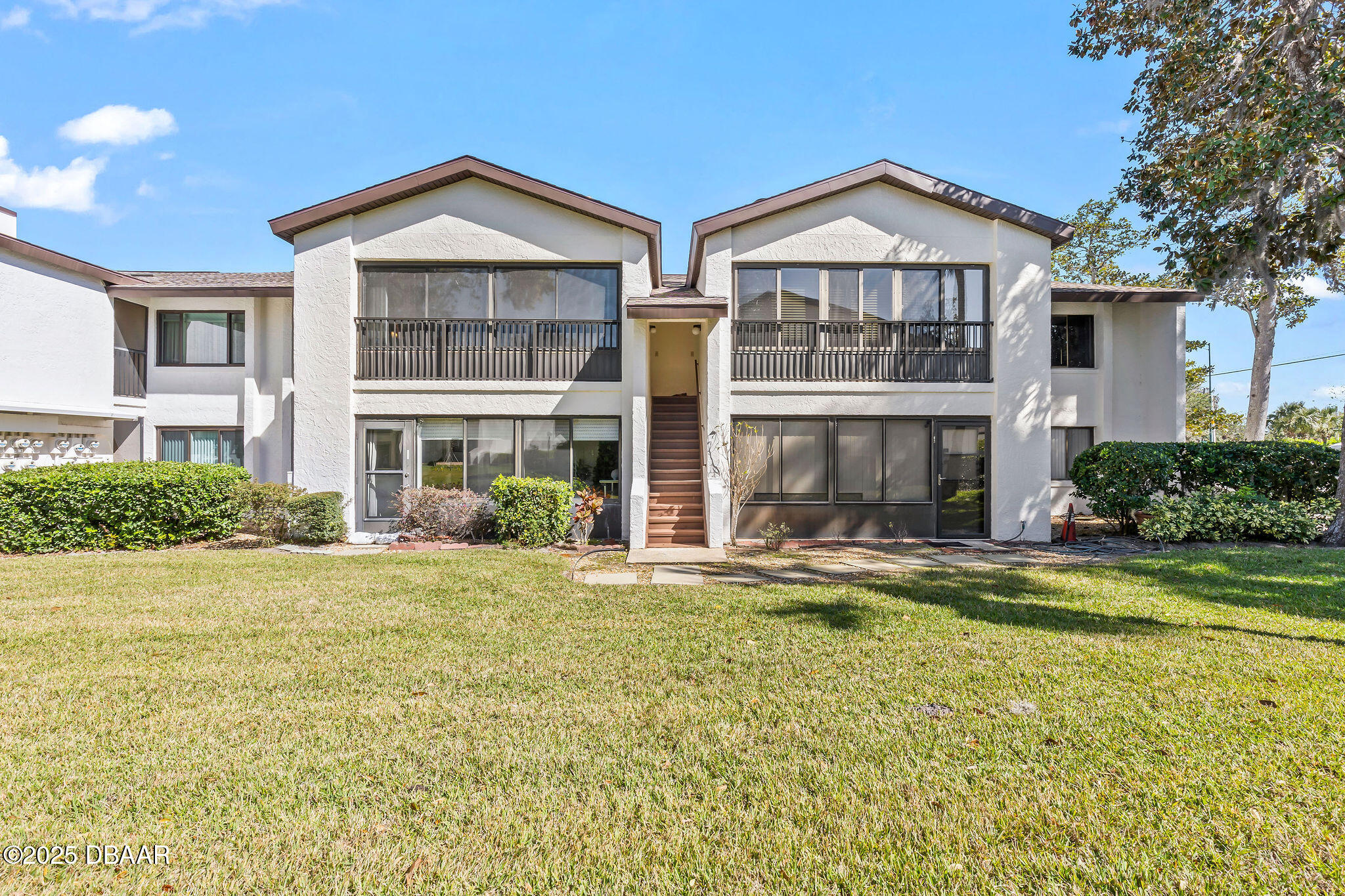 1 Tomoka Oaks Boulevard