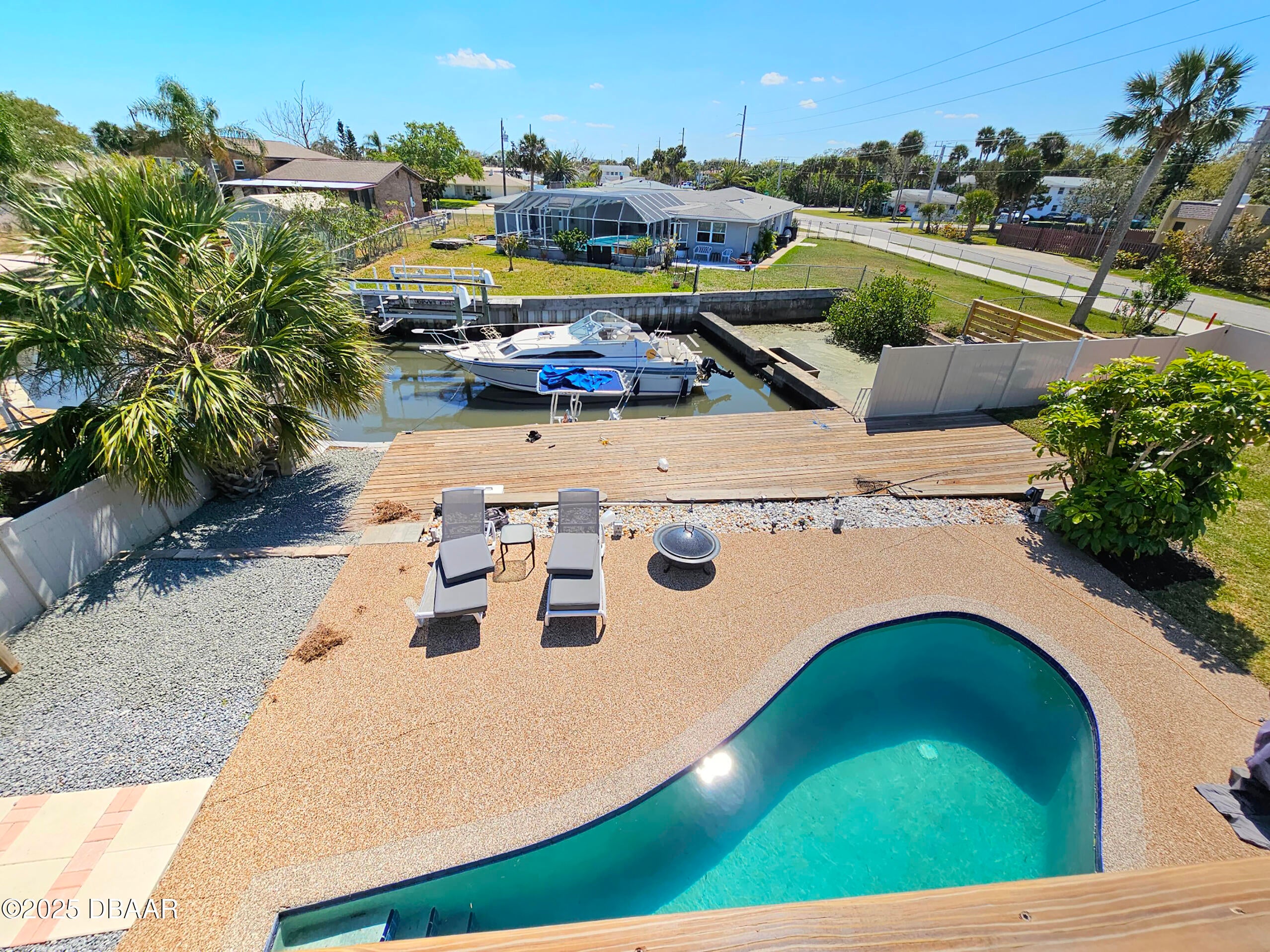 151 Reef Road