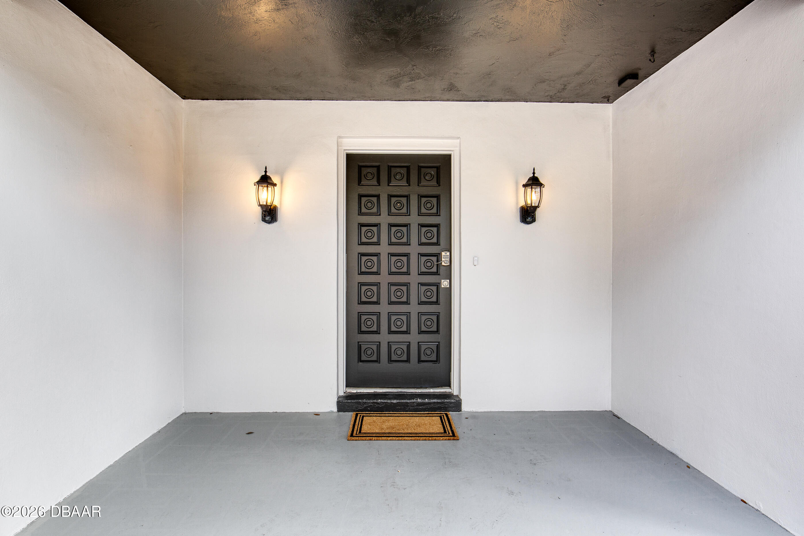 767 Lindenwood Circle W