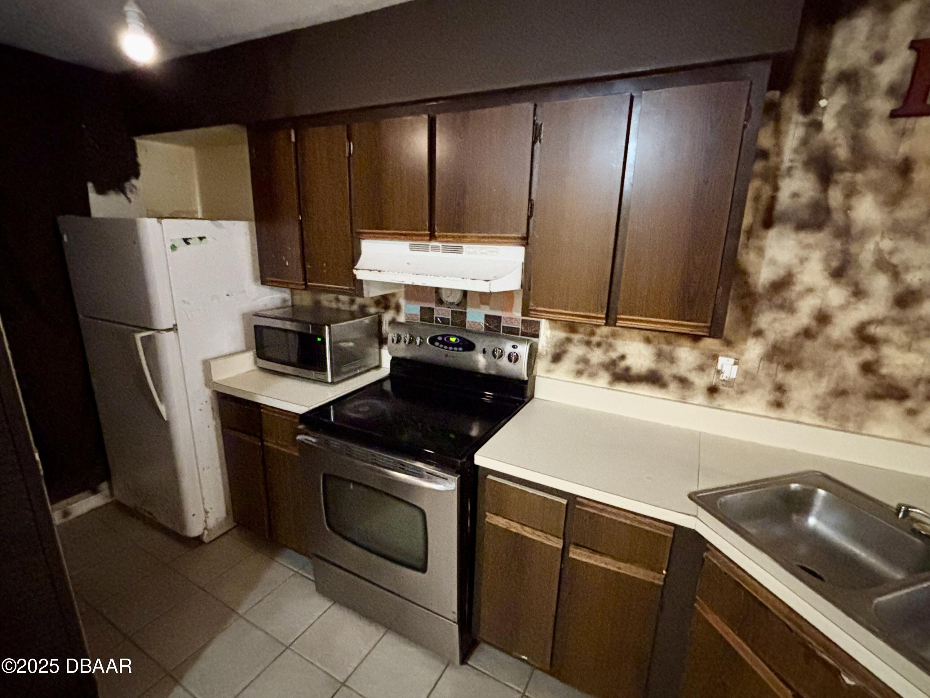 175 Yorktowne Drive 23