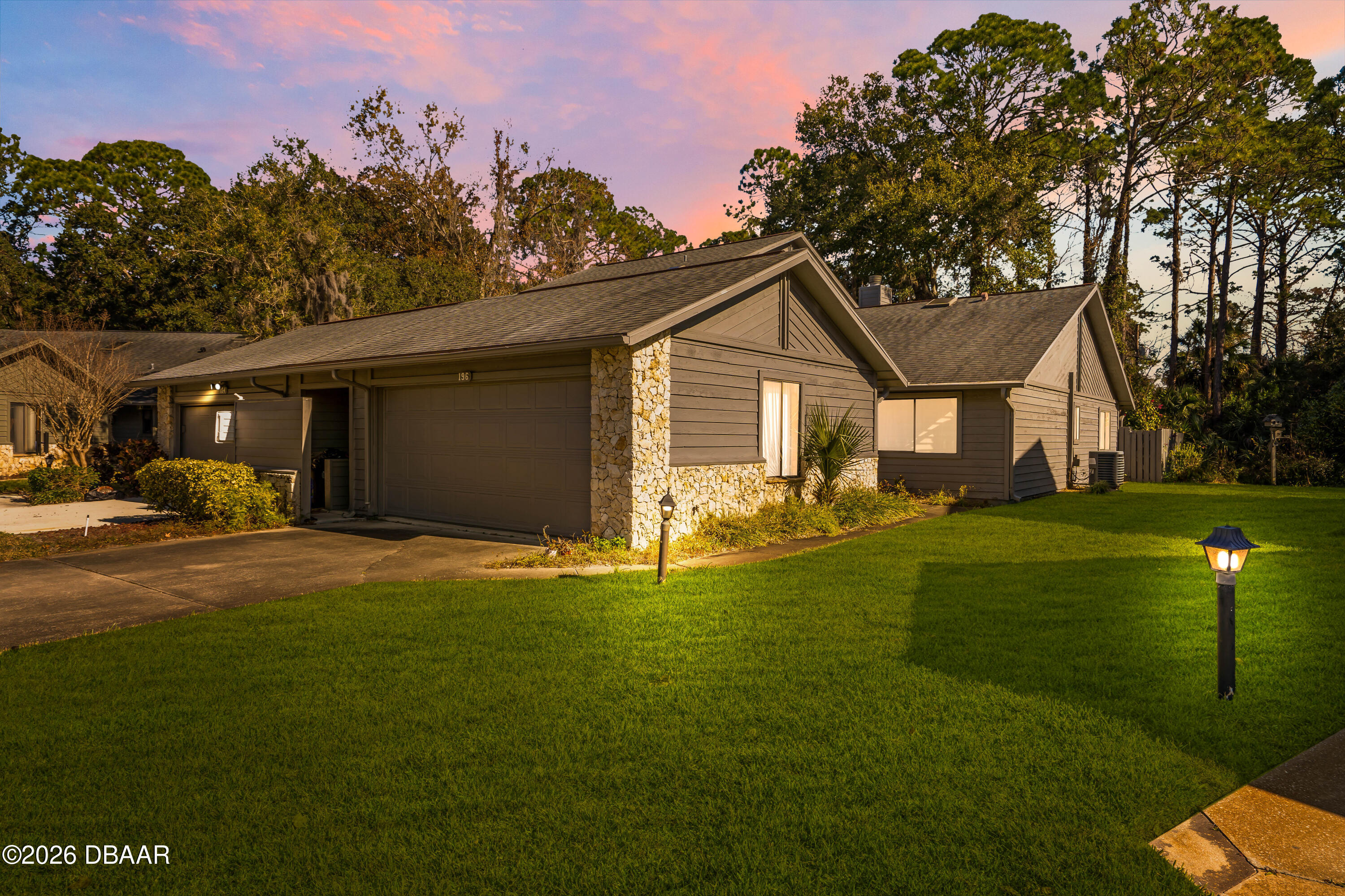 196 Deer Lake Circle