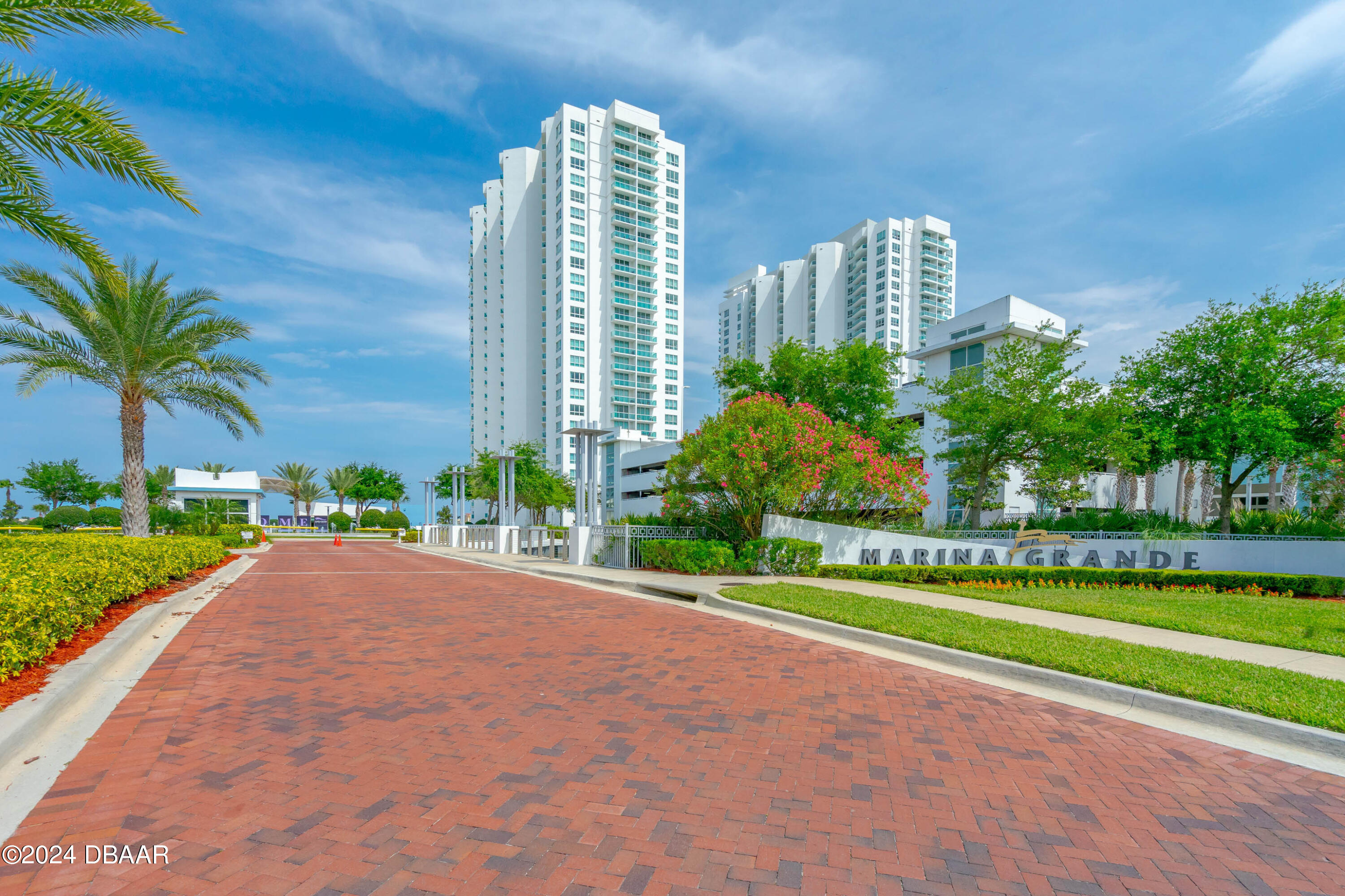 241 Riverside Drive 1401-2