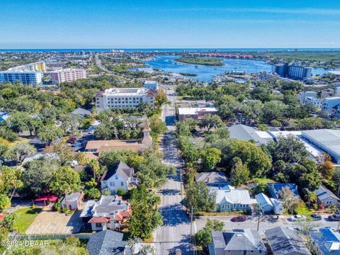 A home in New Smyrna Beach