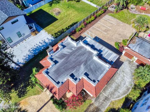 A home in New Smyrna Beach