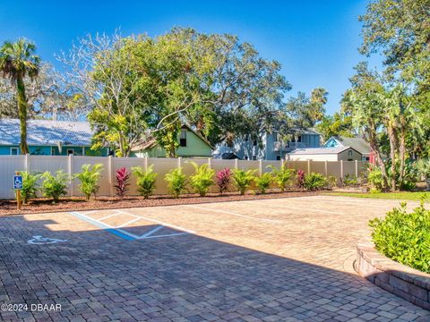 A home in New Smyrna Beach