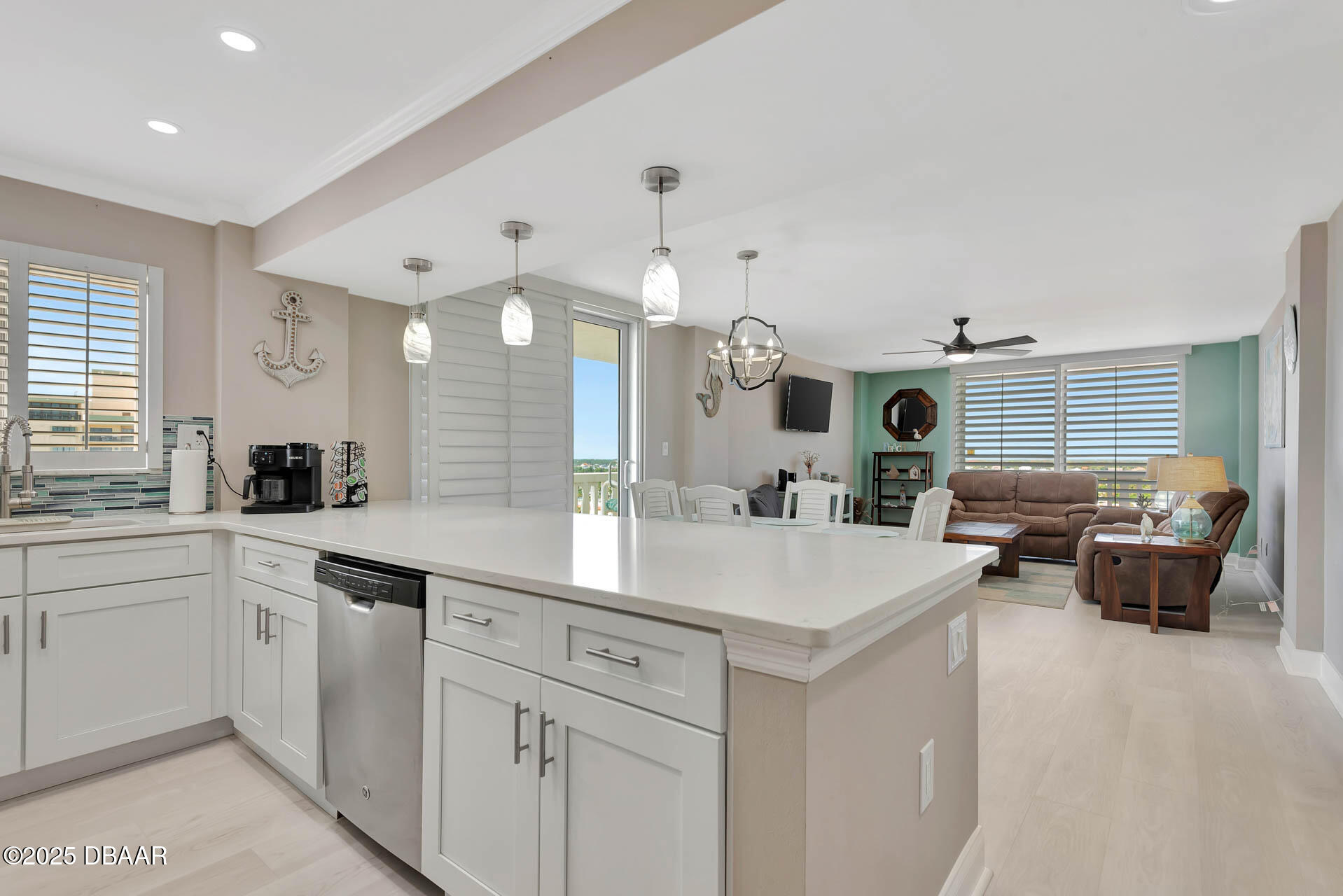 1575 Ocean Shore Boulevard 901