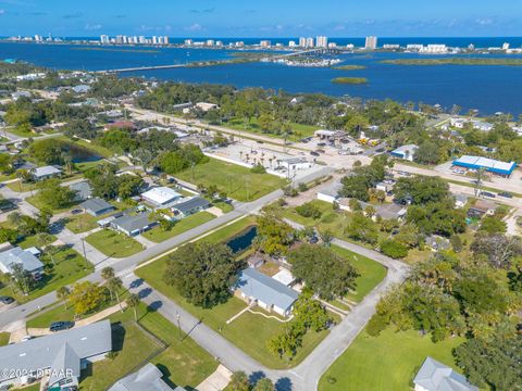 A home in Port Orange