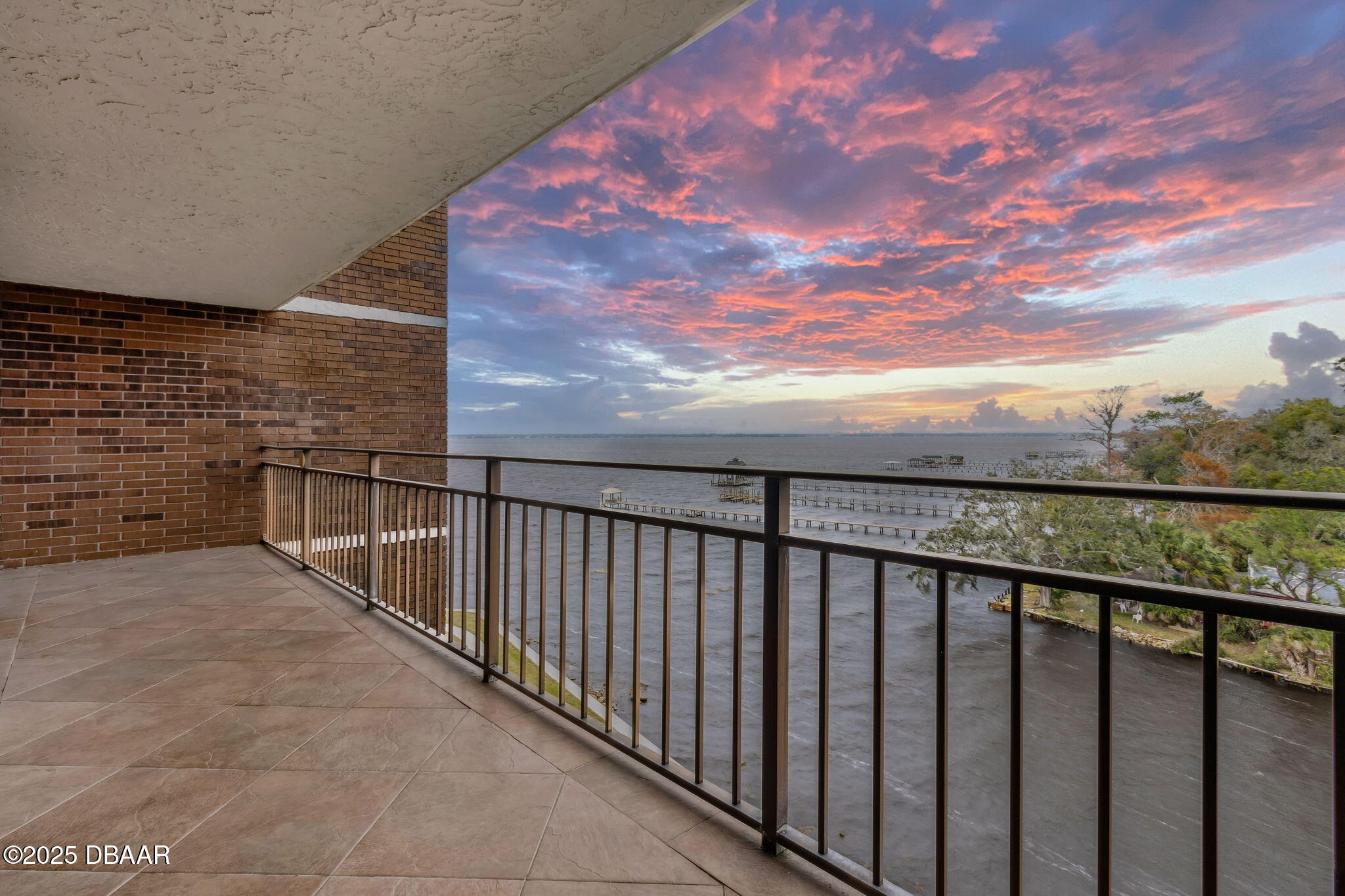 Jacksonville, Florida 32217, United States, 2 Bedrooms Bedrooms, ,2 BathroomsBathrooms,Residential,Active,170613