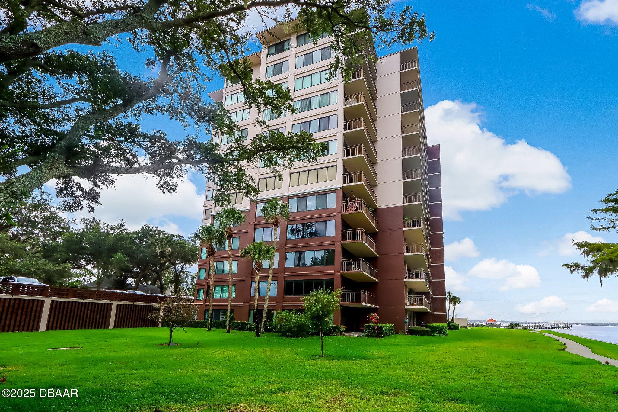 Jacksonville, Florida 32217, United States, 2 Bedrooms Bedrooms, ,2 BathroomsBathrooms,Residential,Active,170613