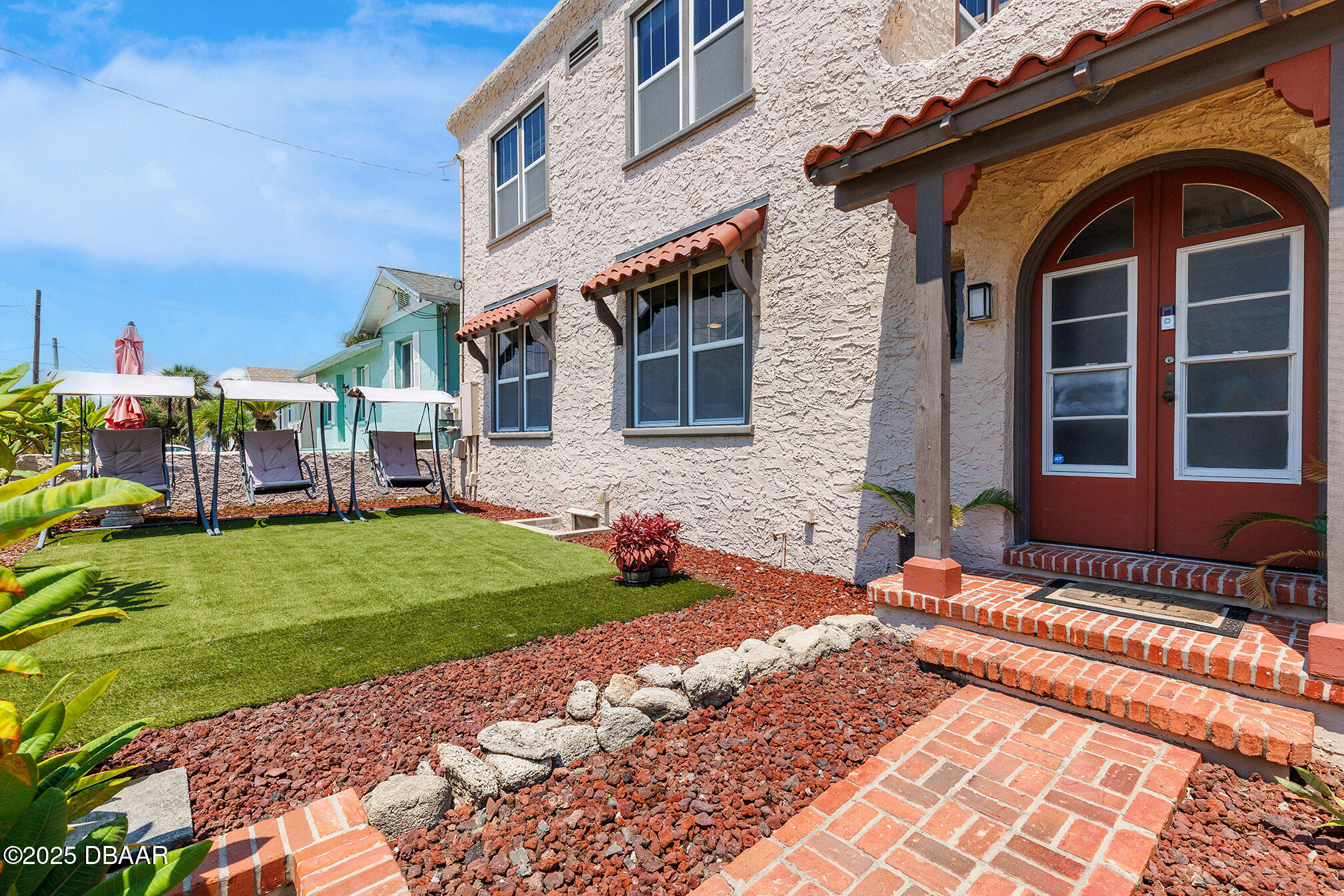 529 Hillside Avenue
