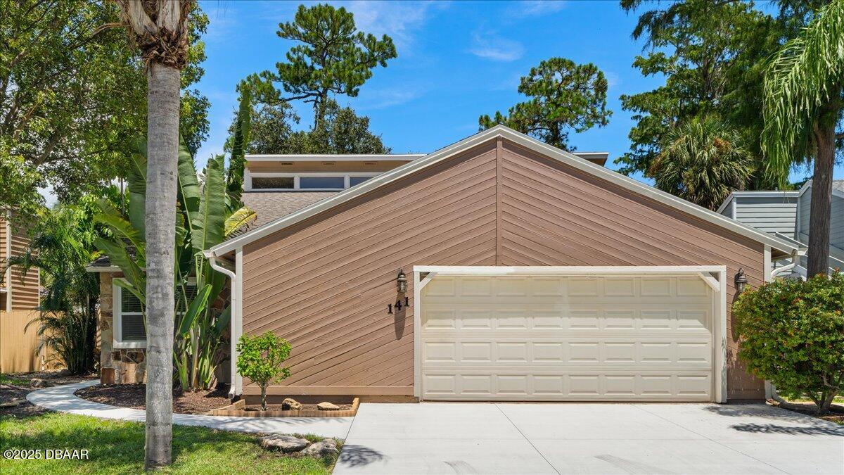 141 Gull Circle N