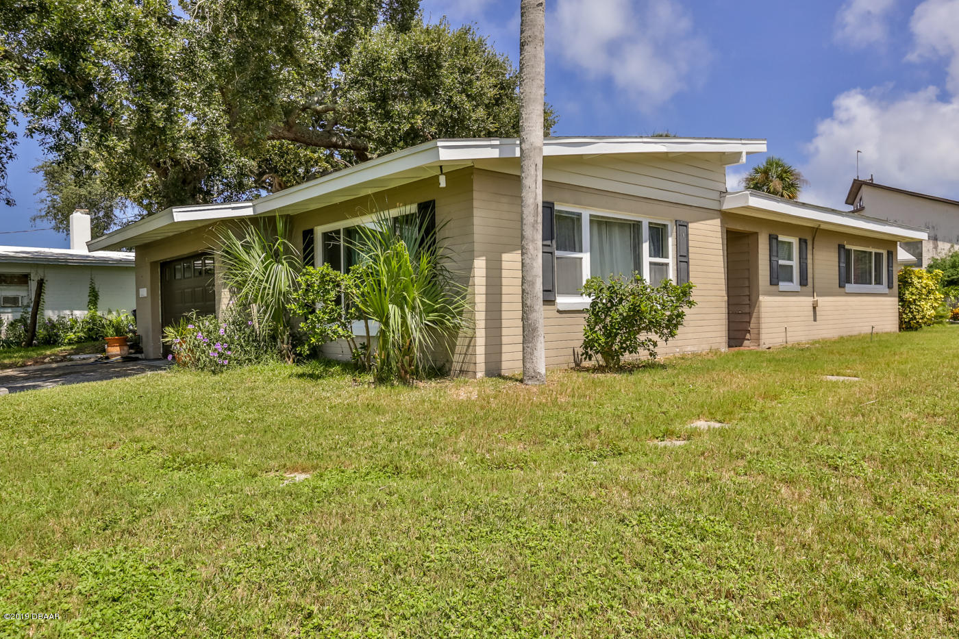 Photo 1 of 33 — 1149 John Anderson Drive, Ormond Beach, FL 32176