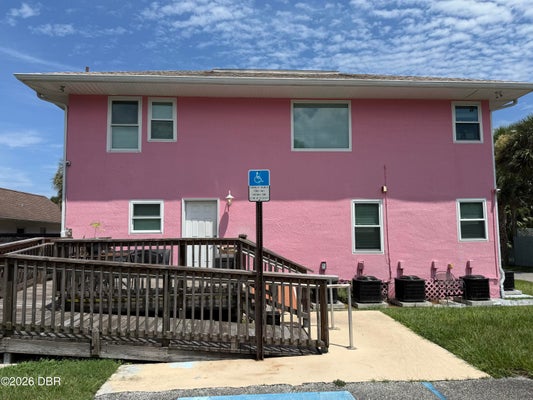 411 N WILD OLIVE AVE APT 3, DAYTONA BEACH, FL 32118 - Image bb0ddfcce512a57ea0c7dce4ca0cda95/1384168580