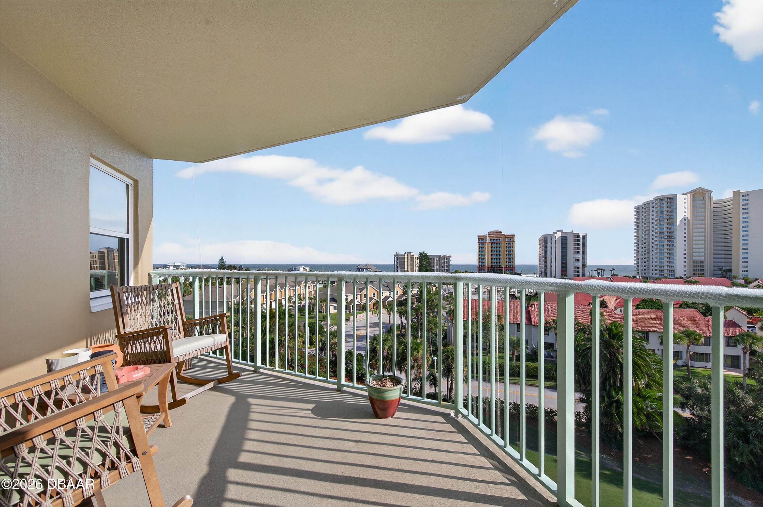 4 Oceans West Boulevard