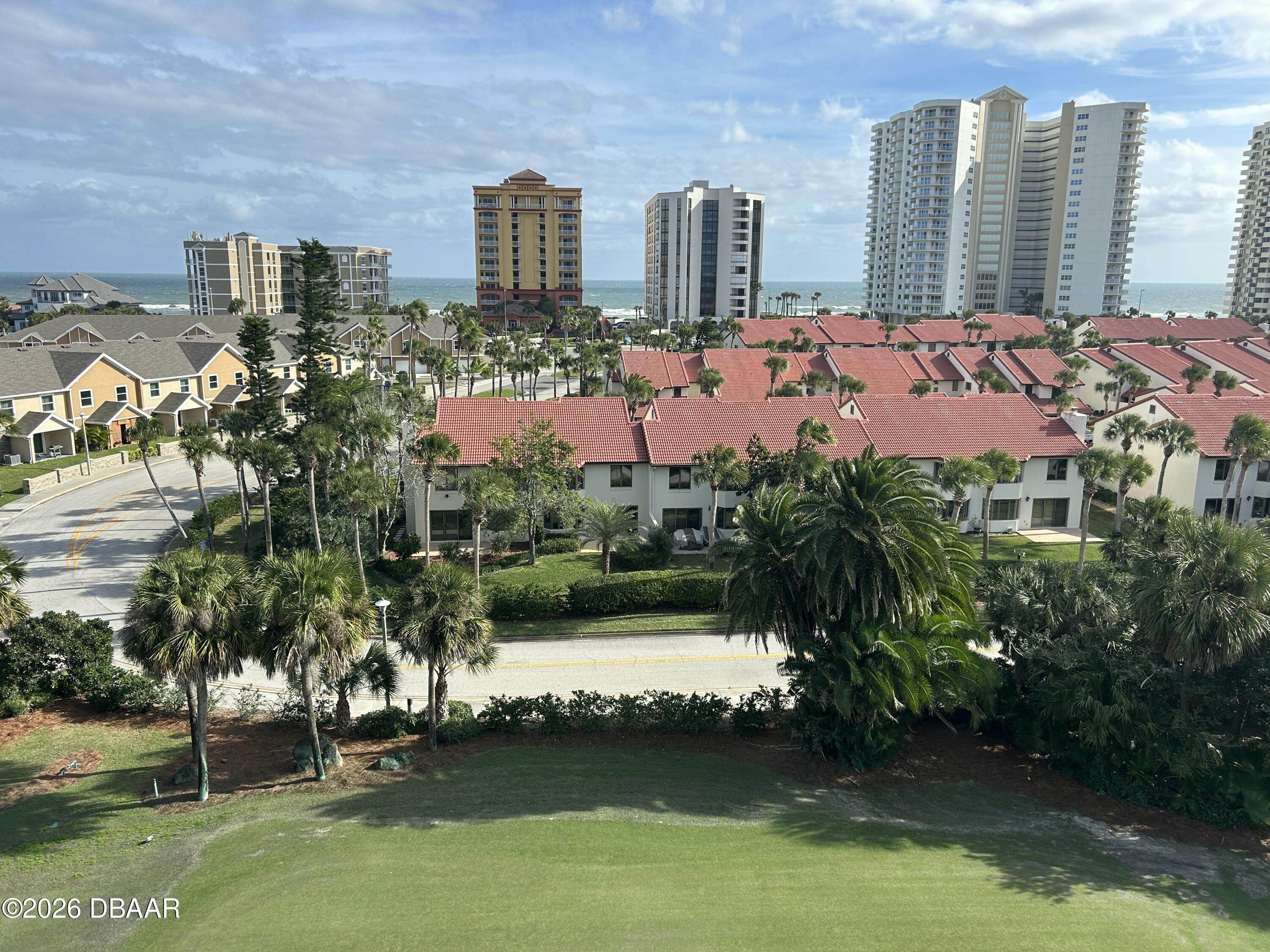 4 Oceans West Boulevard