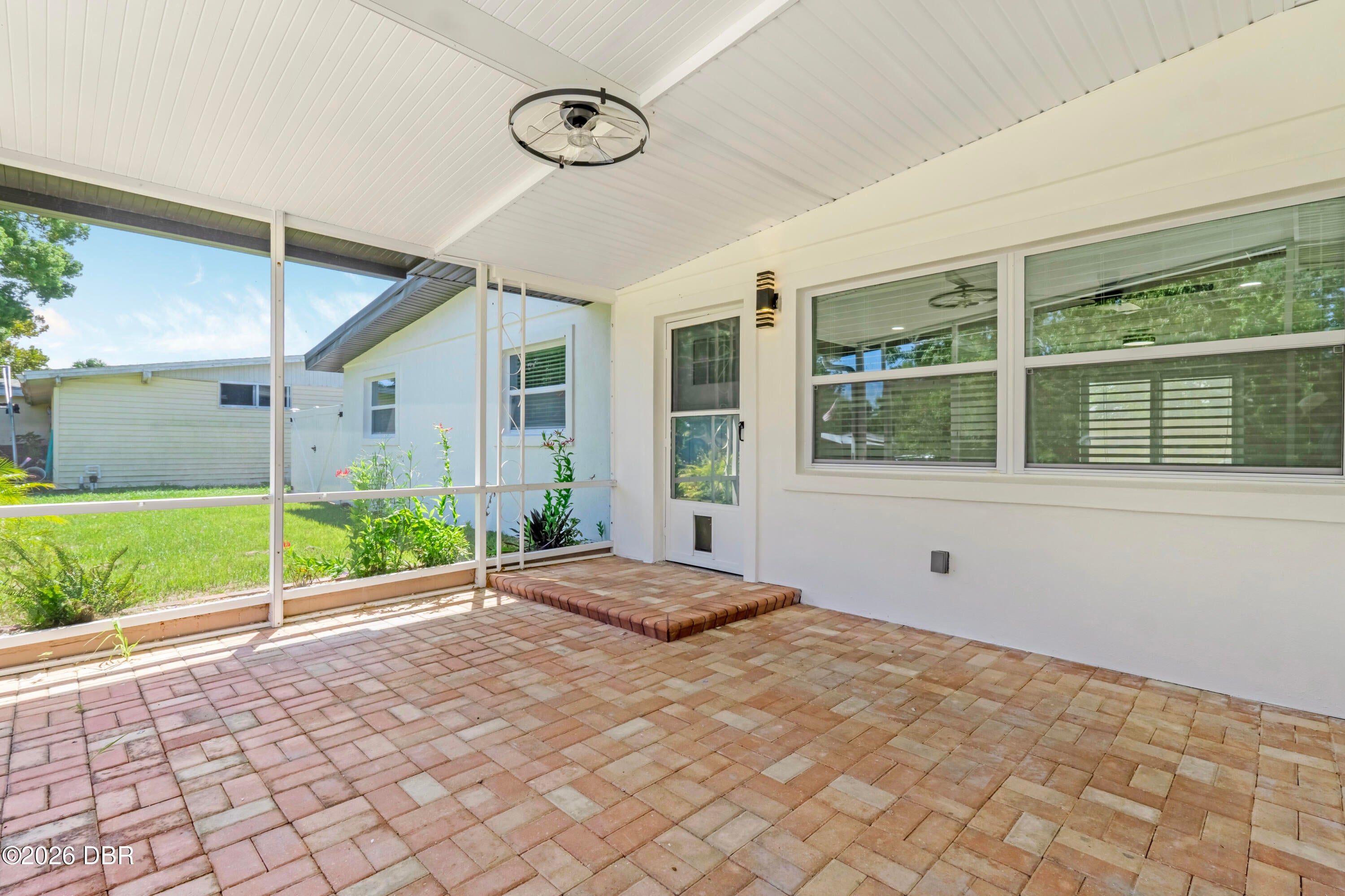 1506 Carmen Avenue