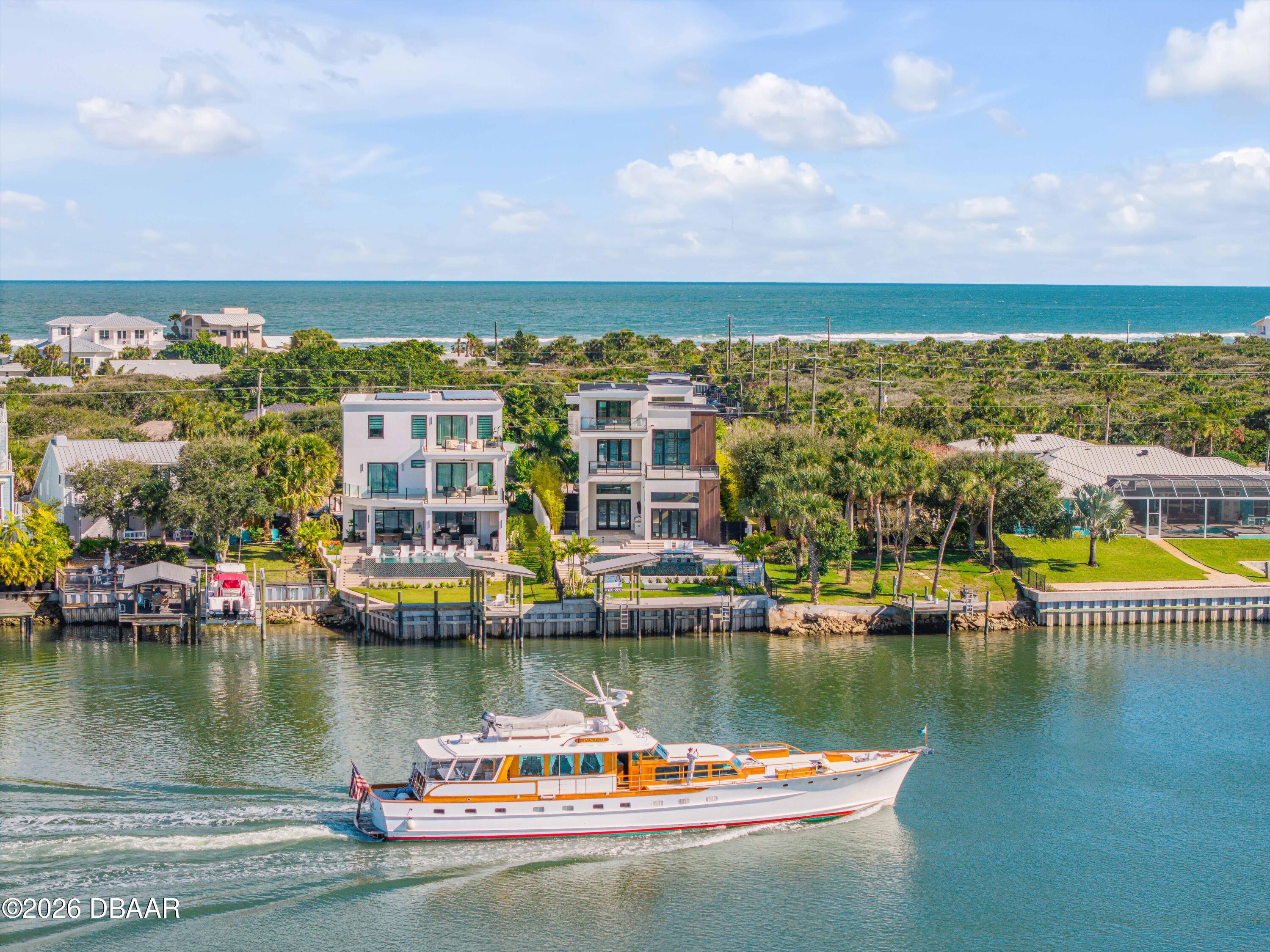 1194 N Peninsula Avenue