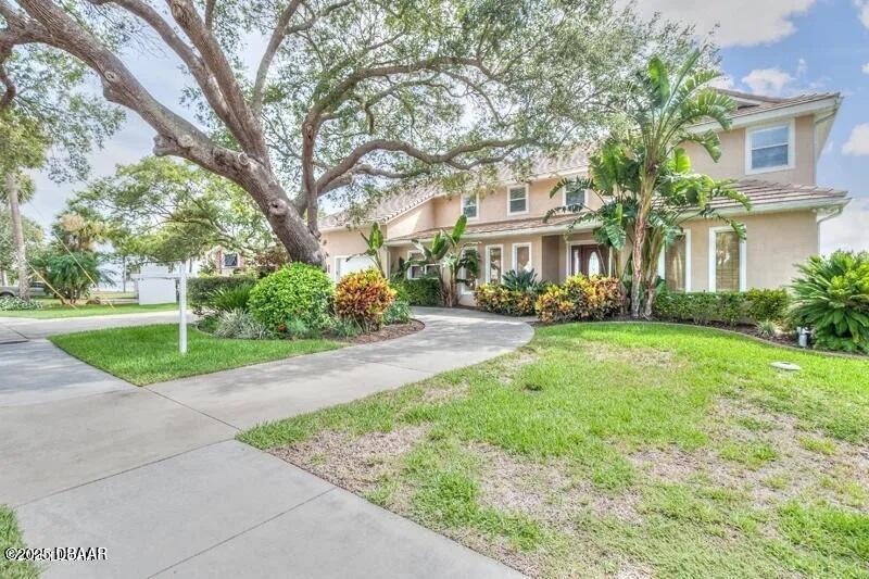 1647 Riverside Drive