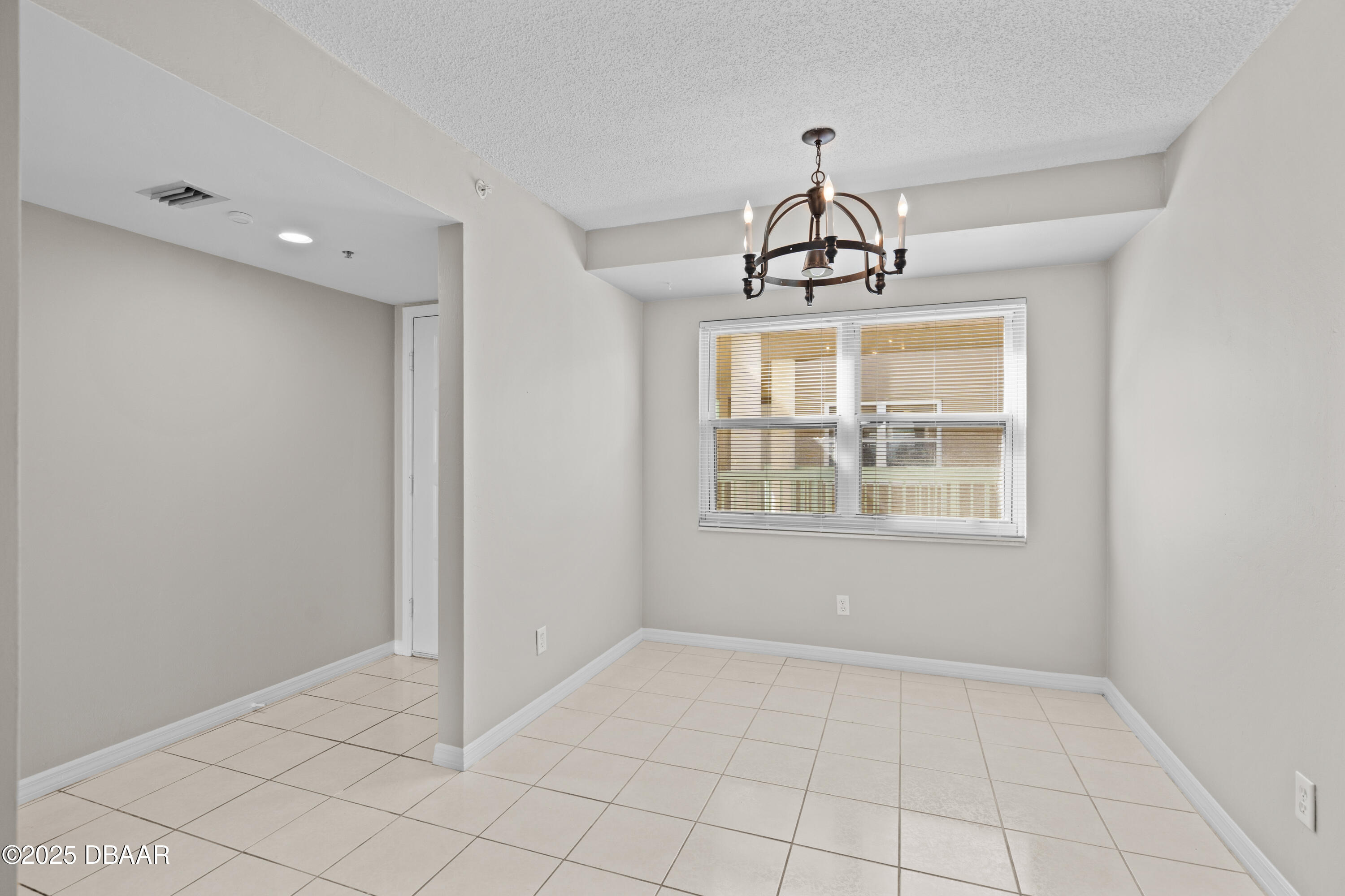 4 Oceans West Boulevard 703B