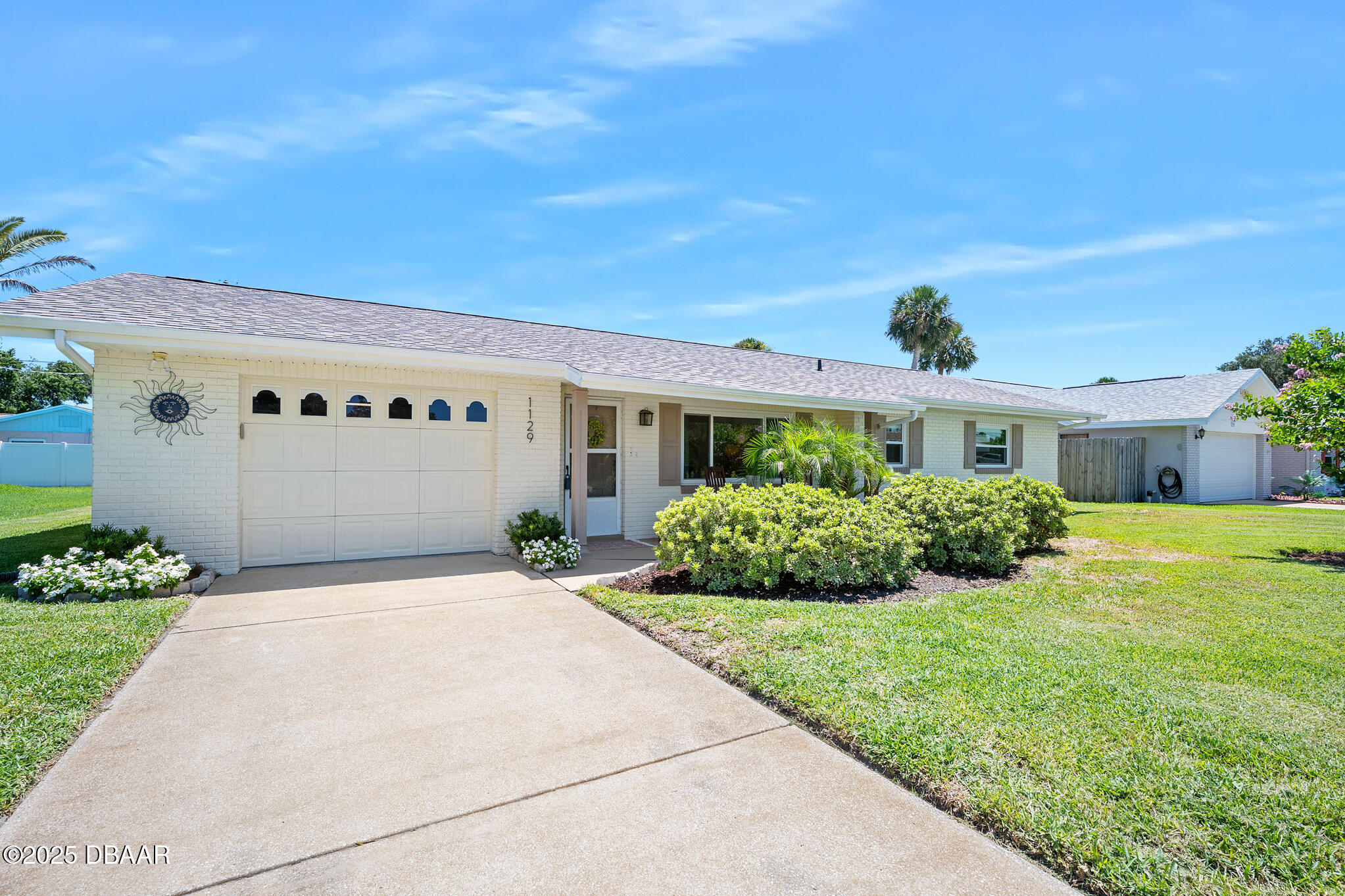 1129 Sunland Road