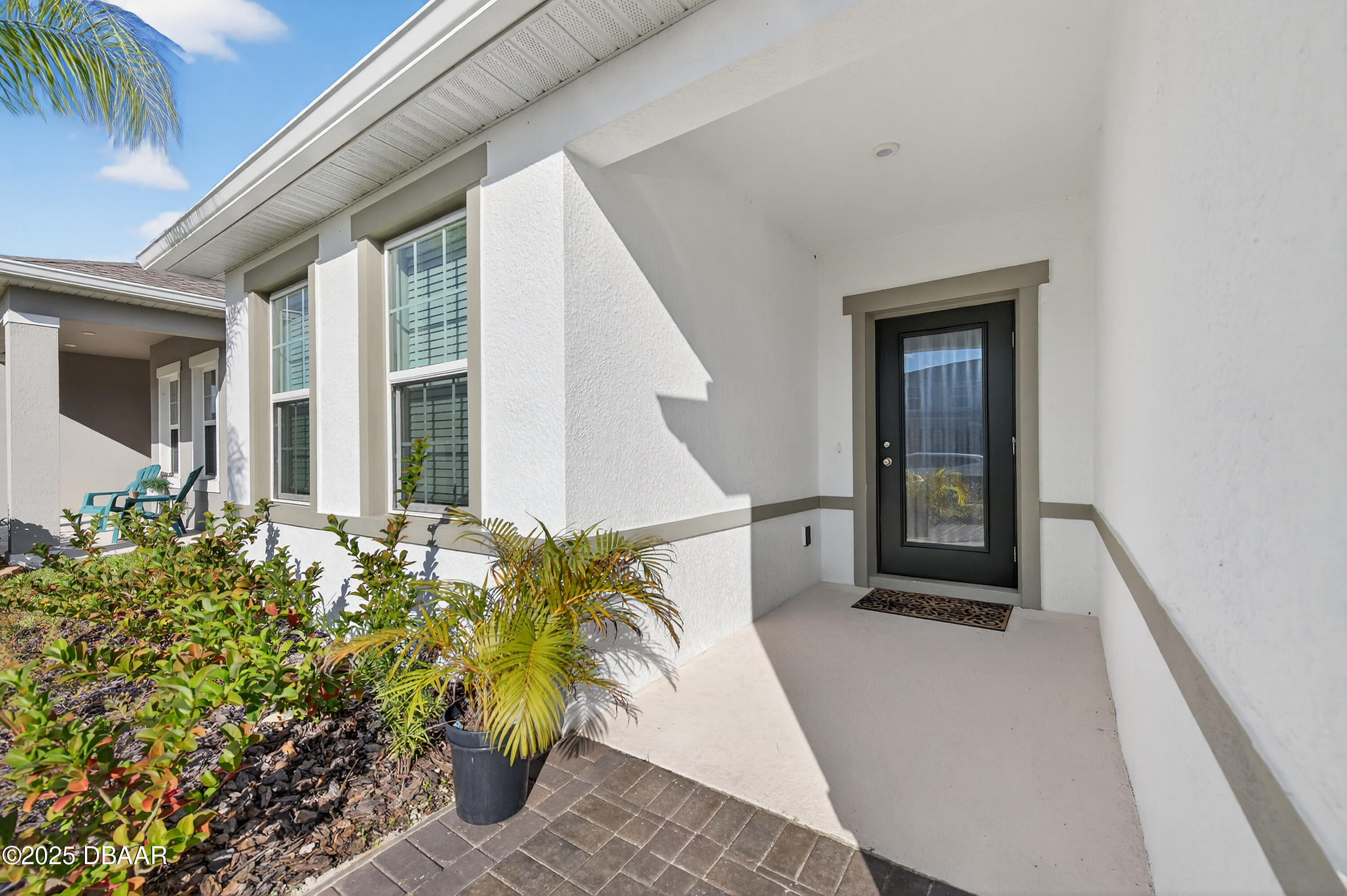 153 E Eagle Harbor Way E