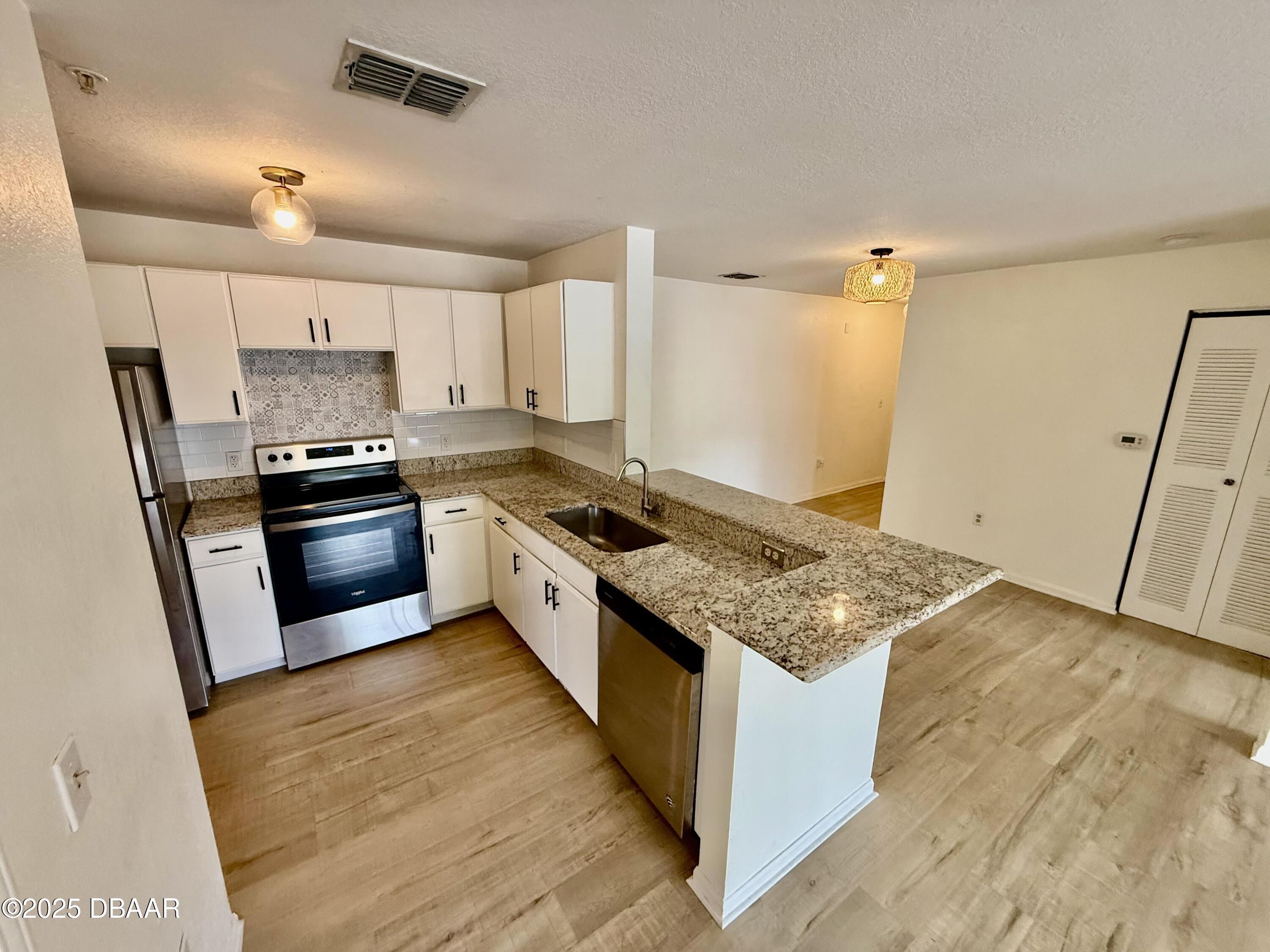 940 Village Trail 8-205