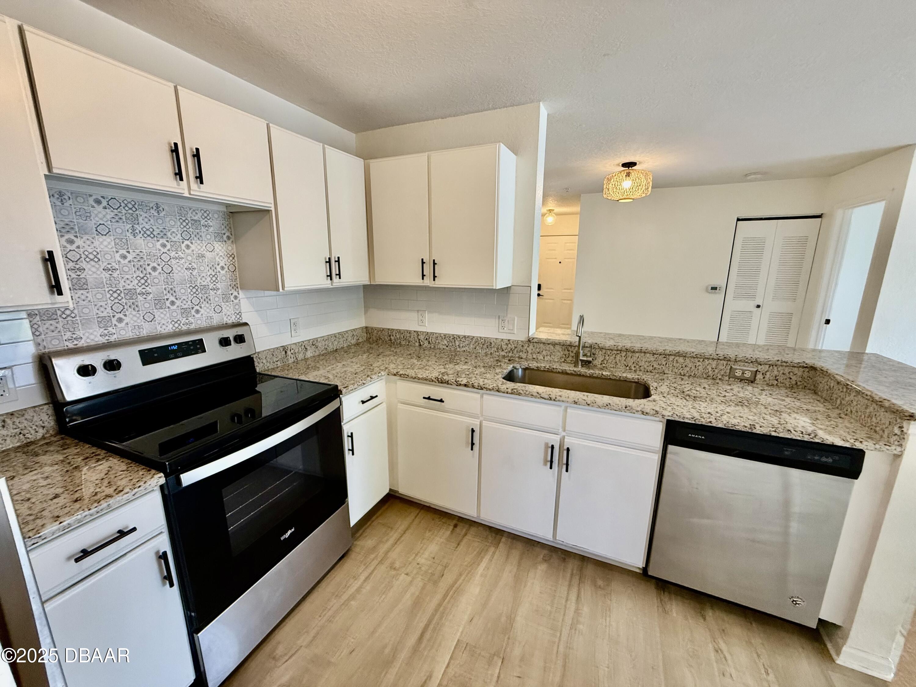 940 Village Trail 8-205