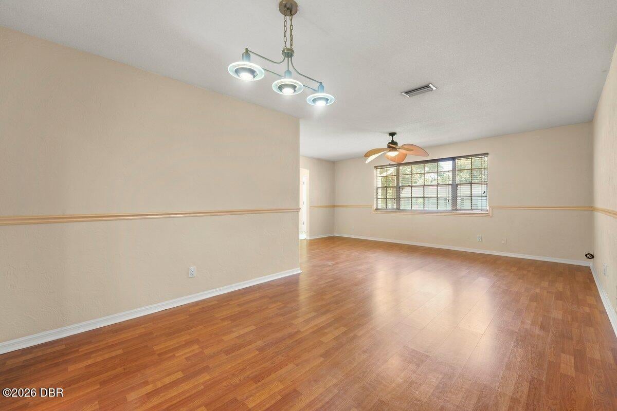 10 Brookside Drive