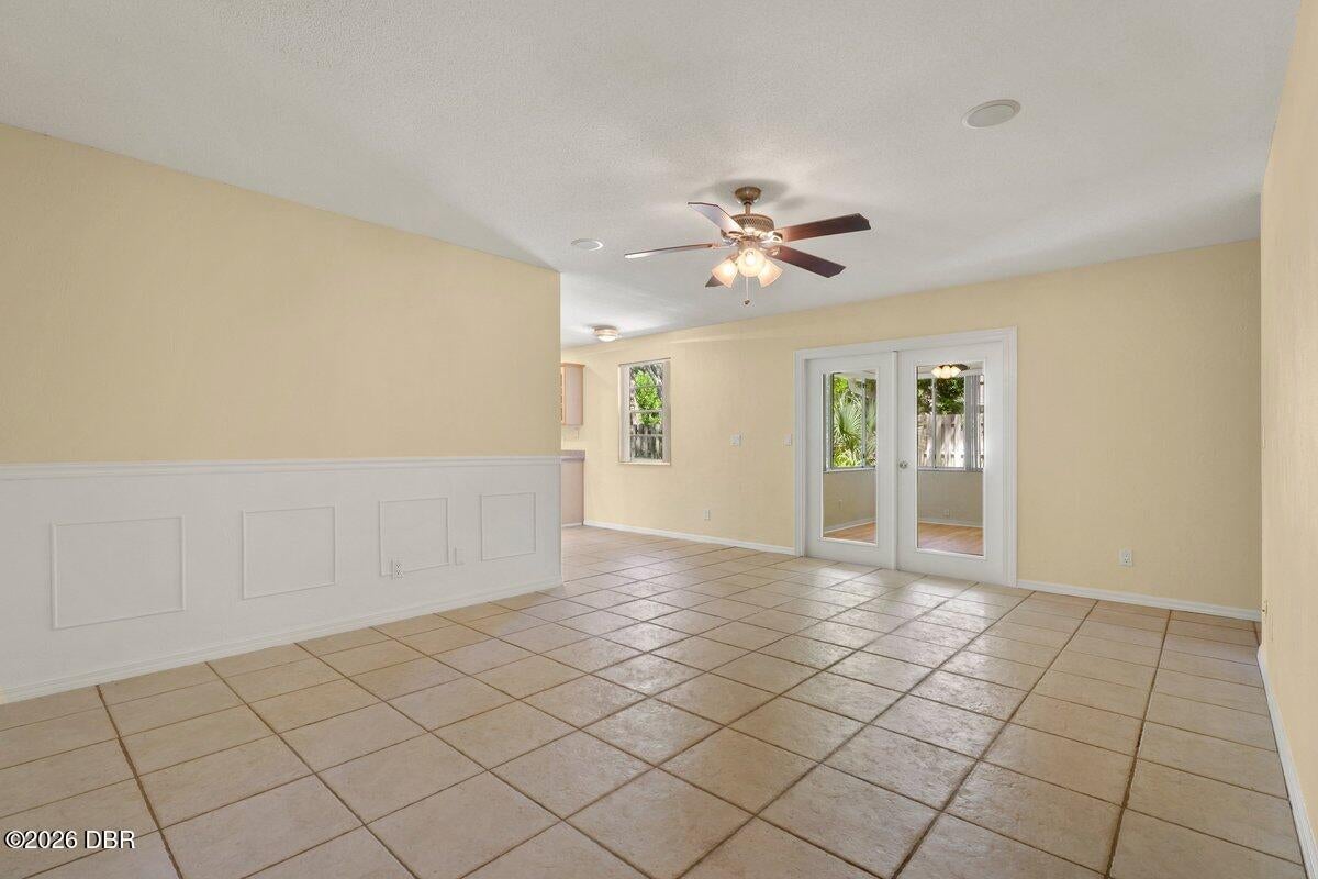 10 Brookside Drive