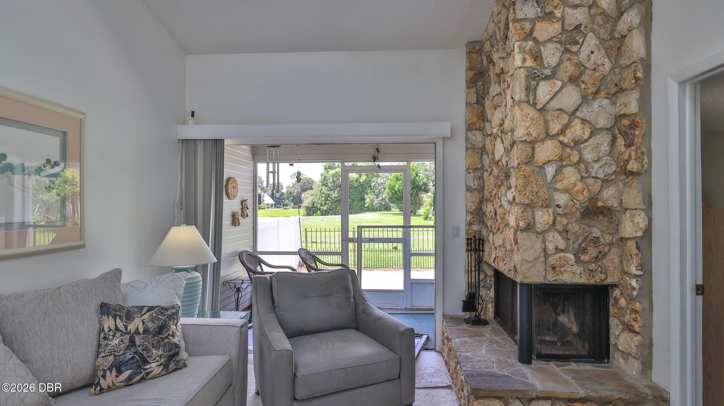 932 Meadow View Drive