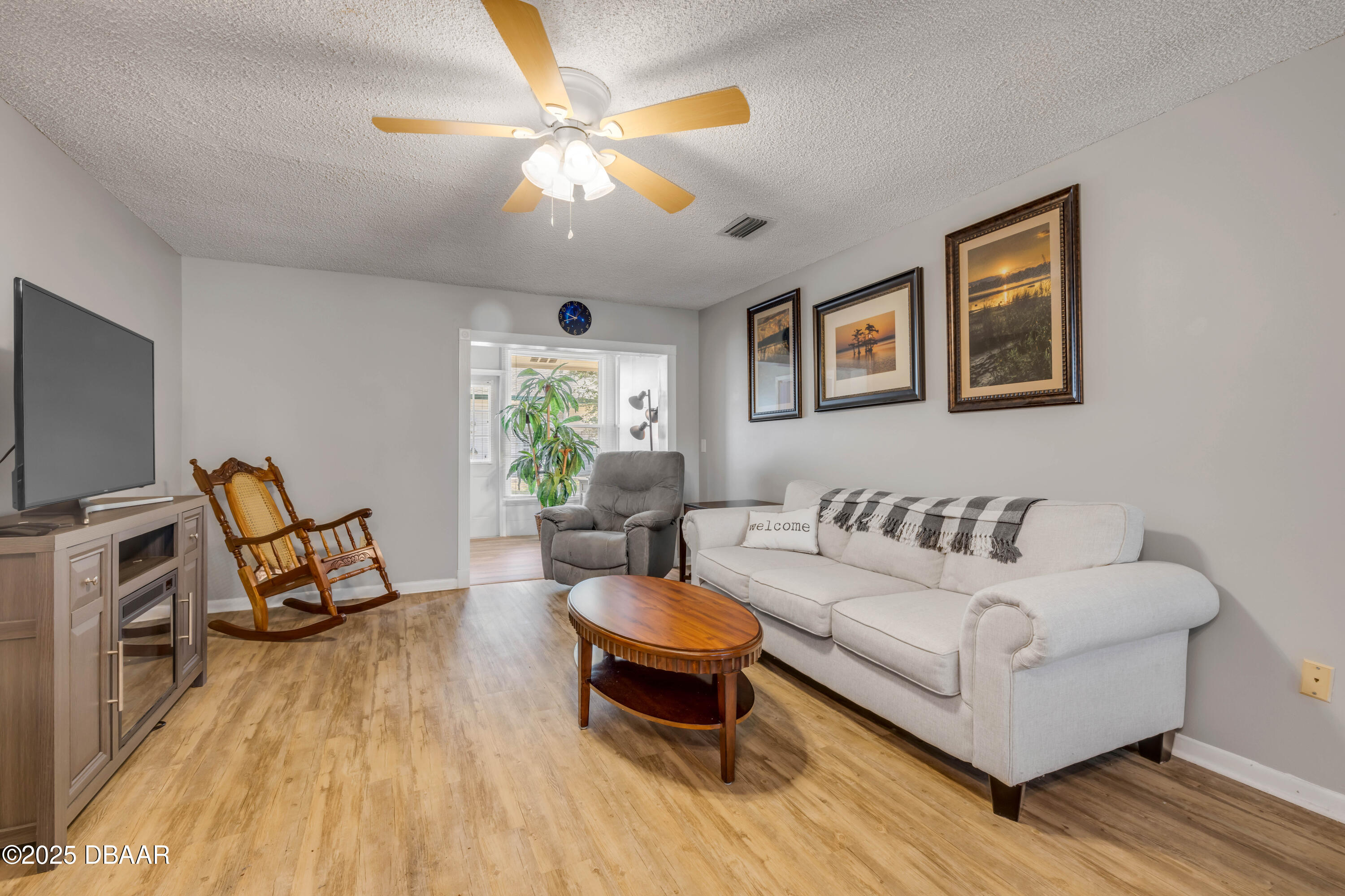 167 N Hill Avenue 60