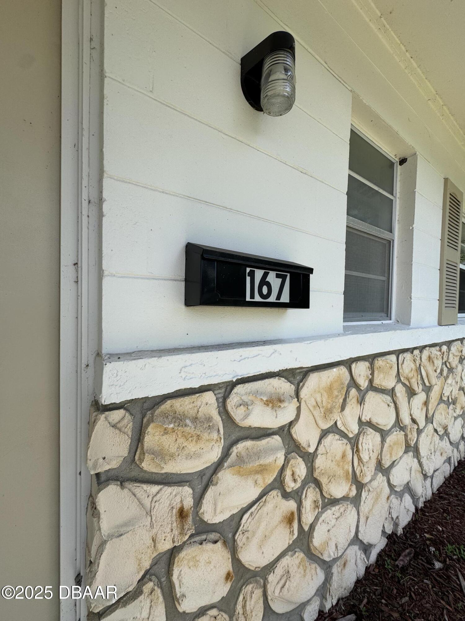 167 N Hill Avenue 60