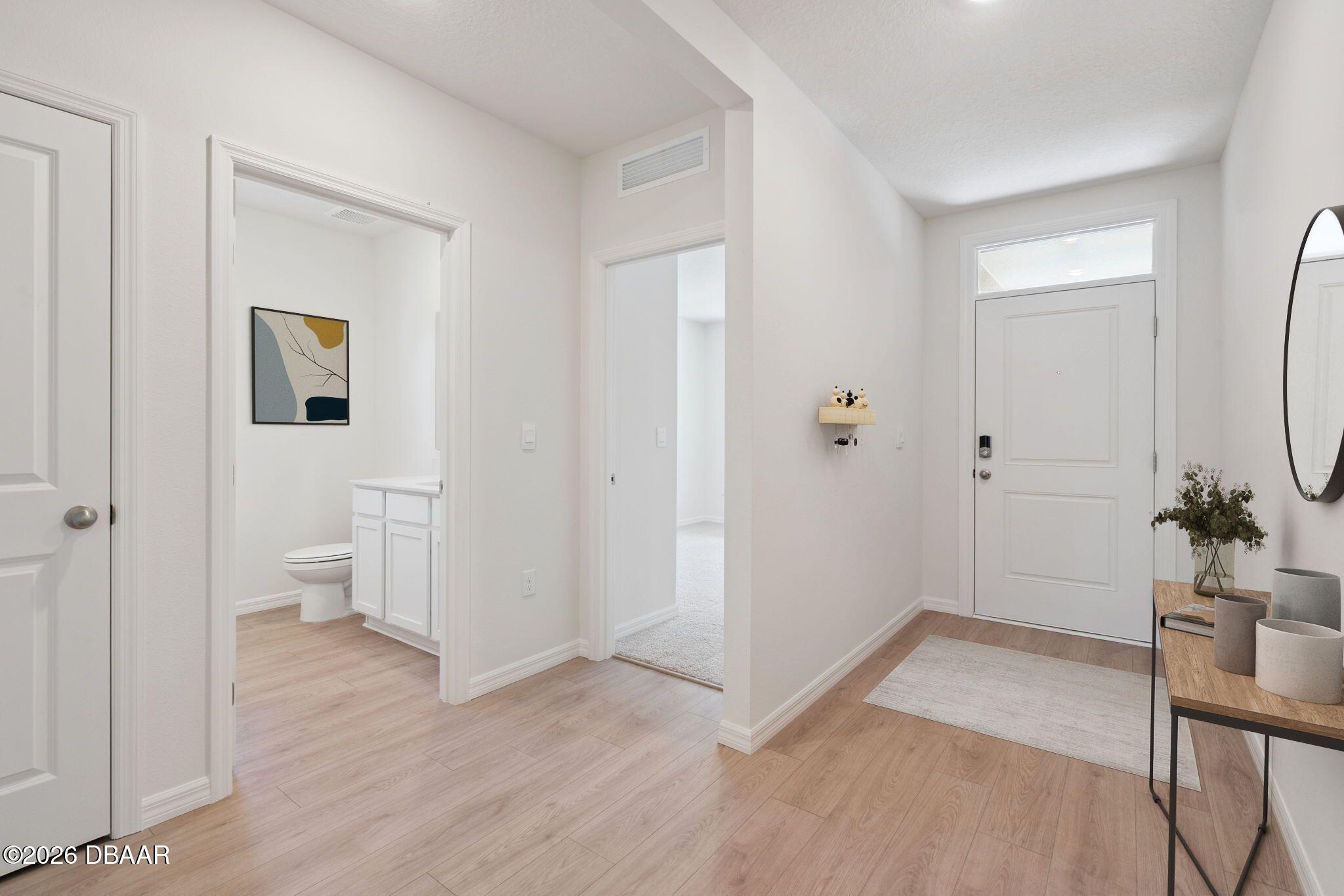 1356 Fountain View Street