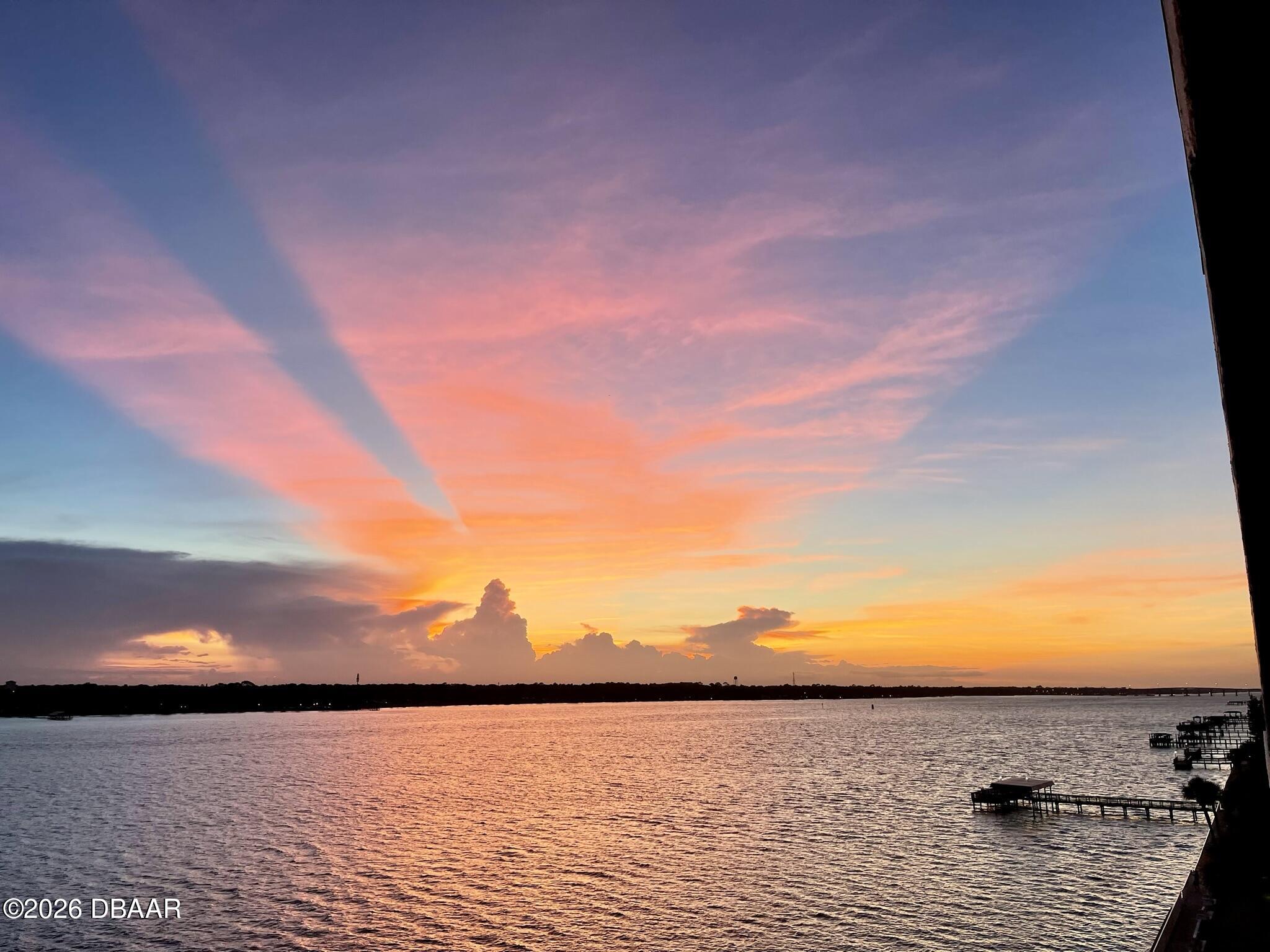 2711 N Halifax Avenue