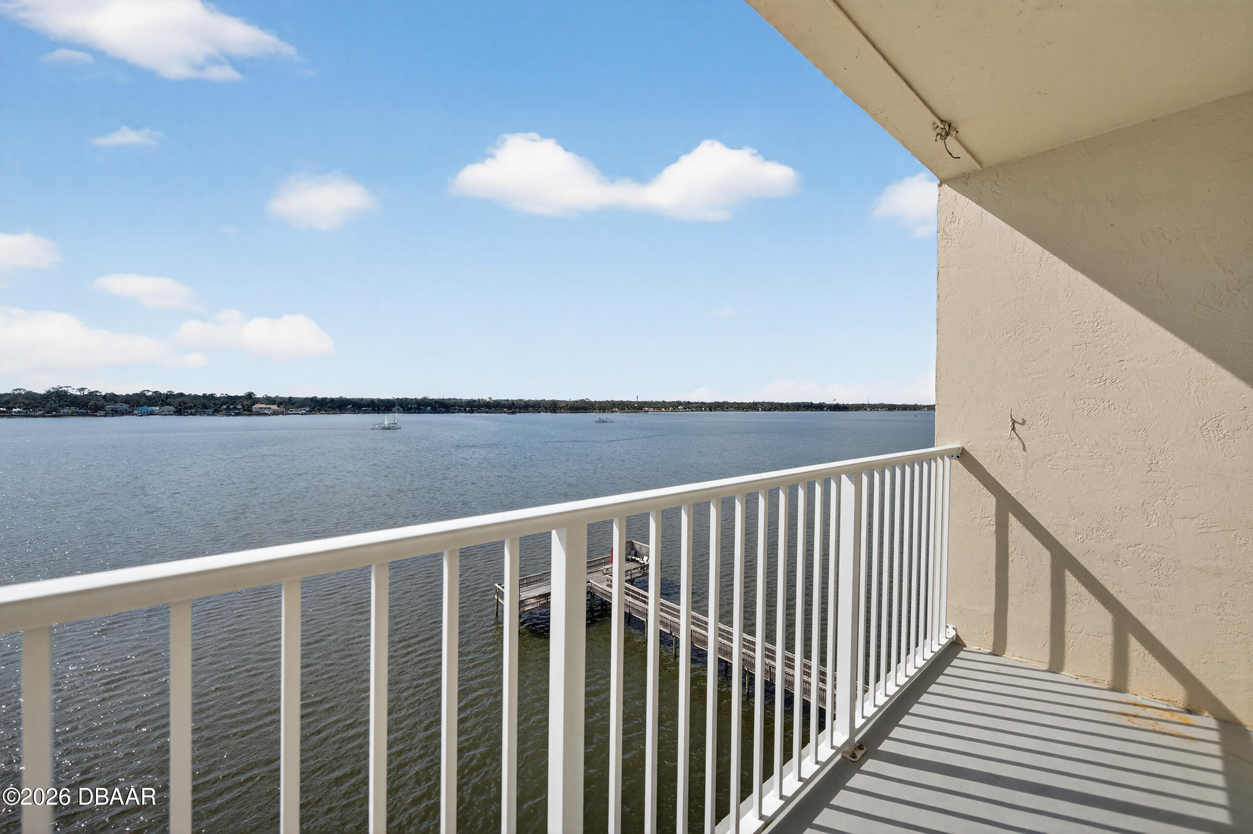 2711 N Halifax Avenue