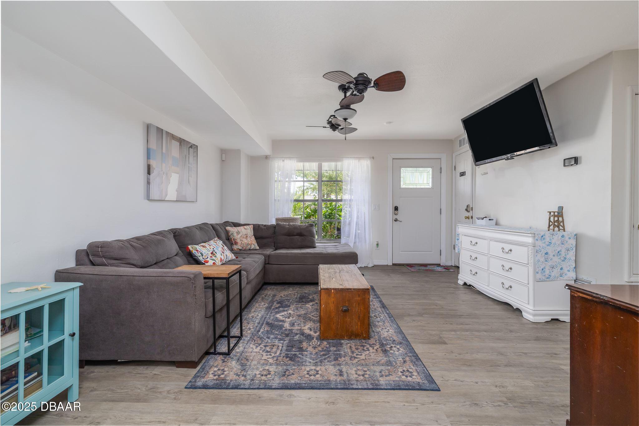 1052 Tompkins Drive