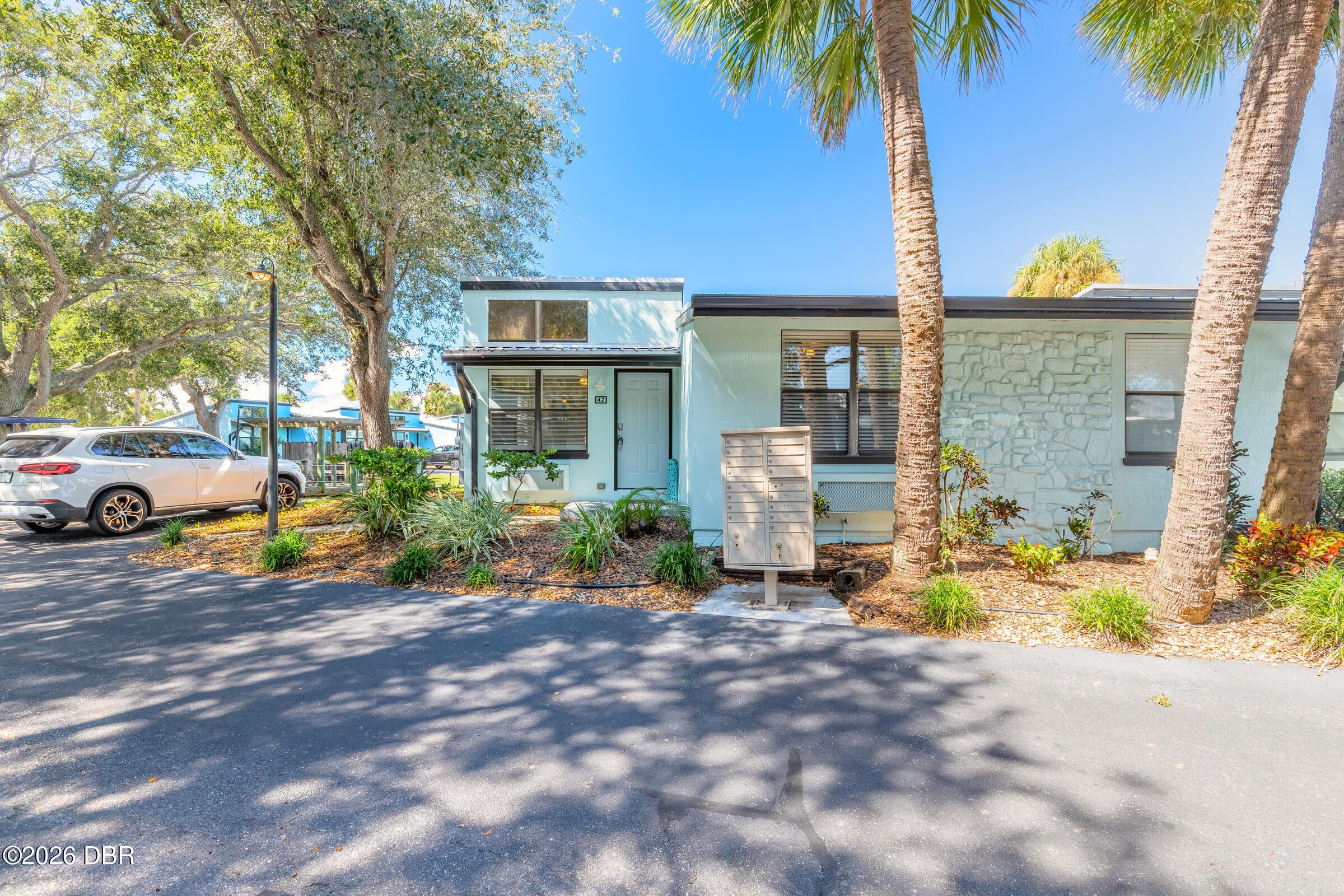 42 Jacaranda Cay Court