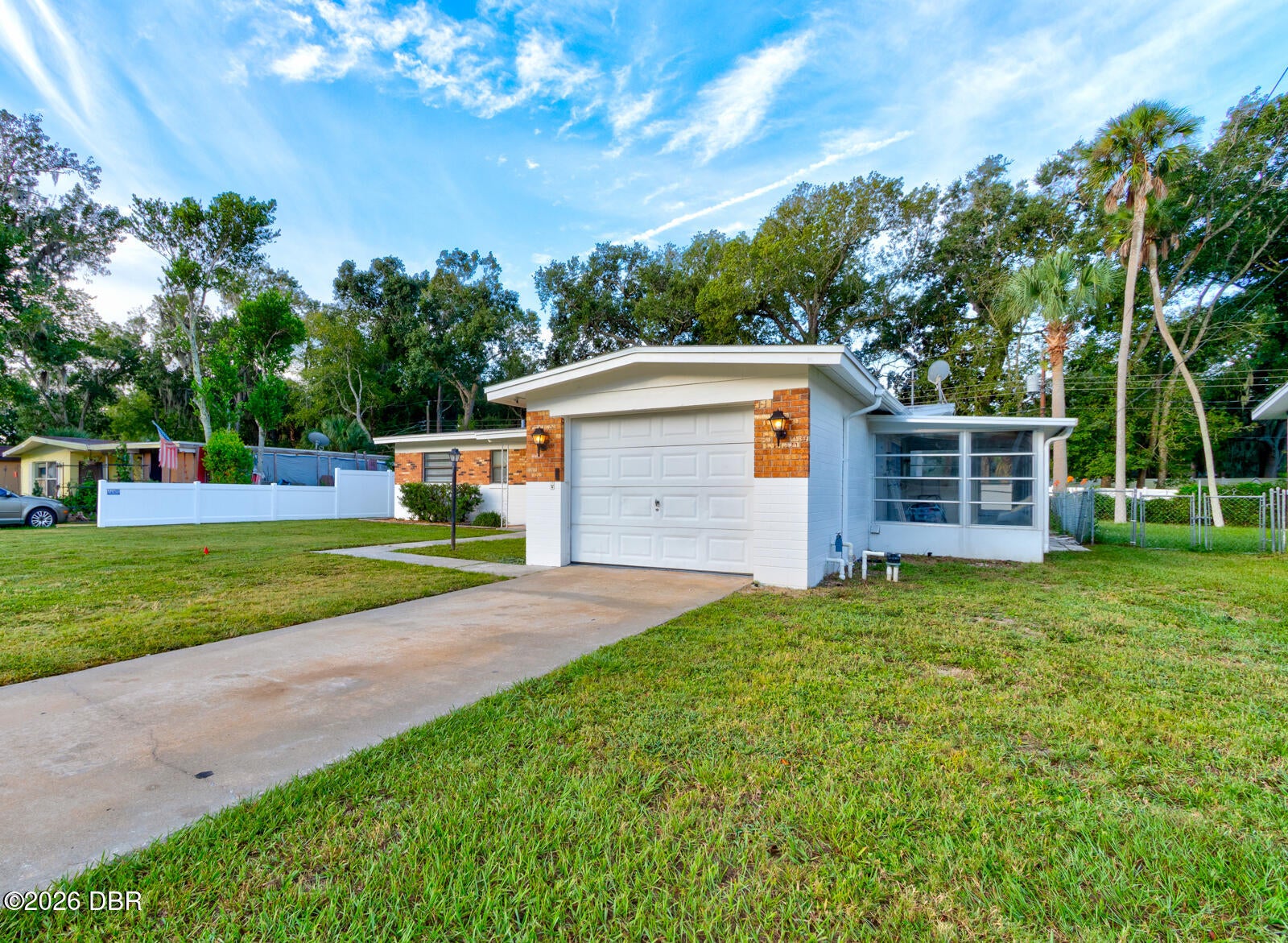 760 Magnolia Avenue