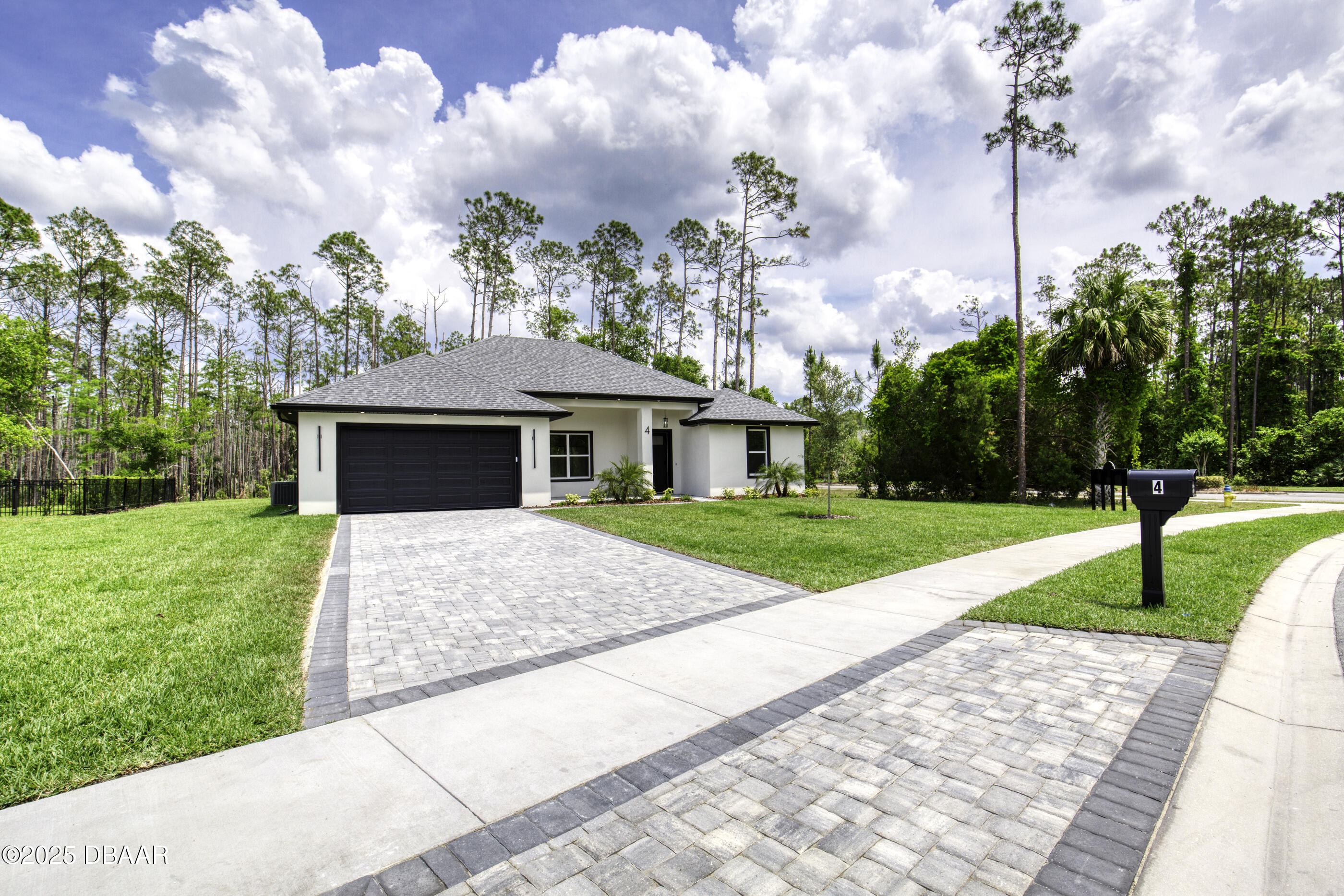 4 Deerfield Court