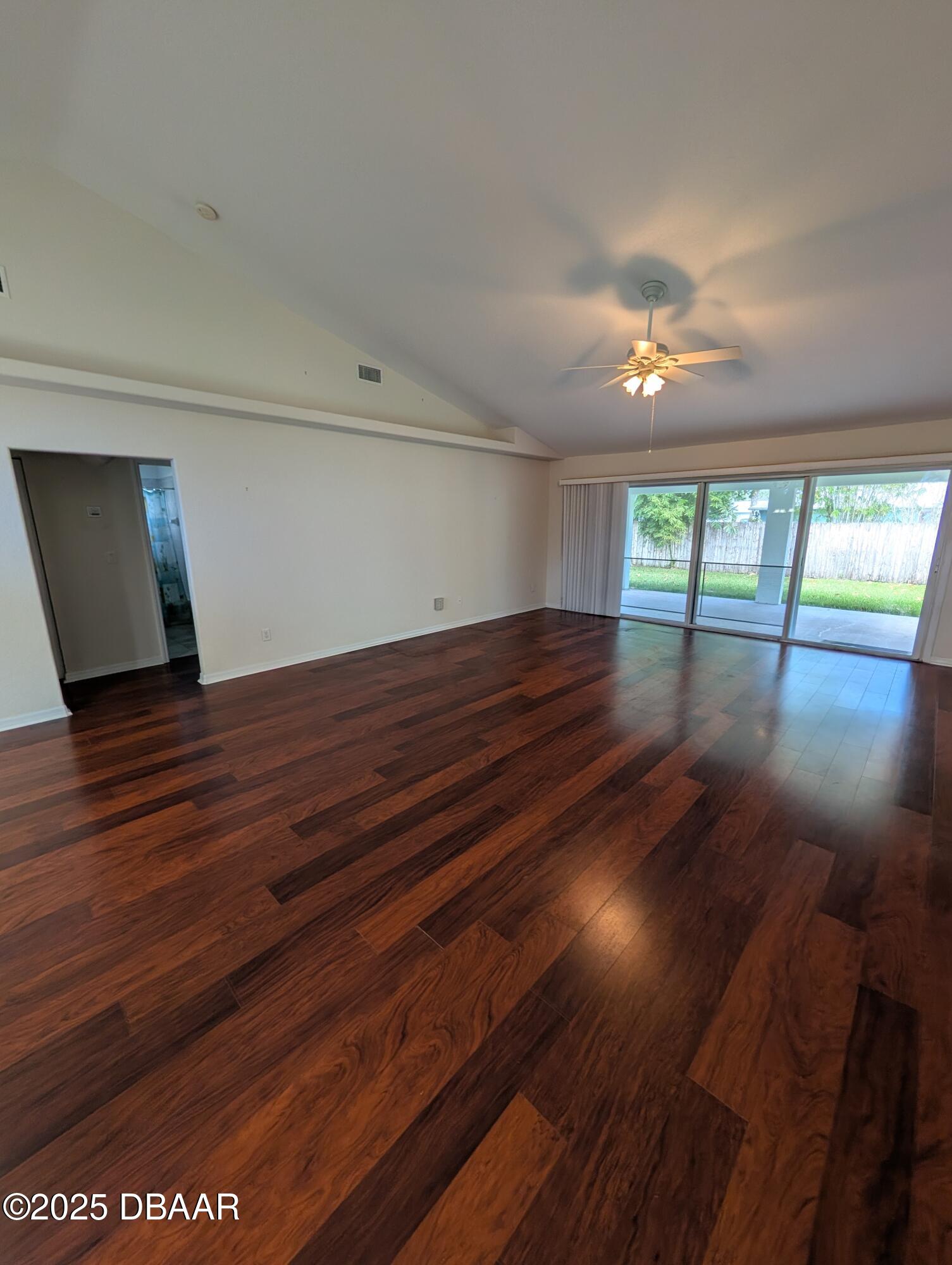 1915 Willow Oak Drive