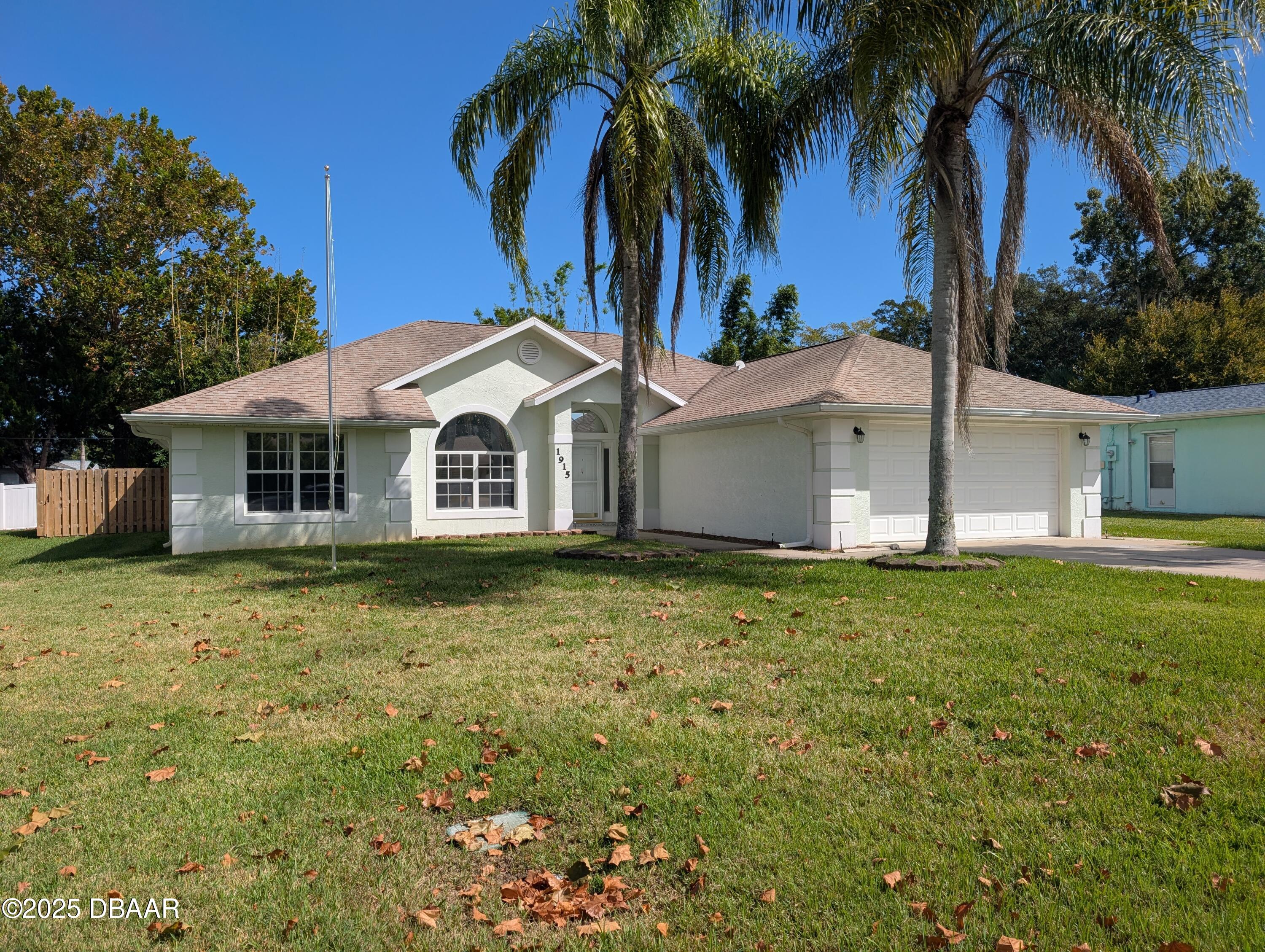 1915 Willow Oak Drive